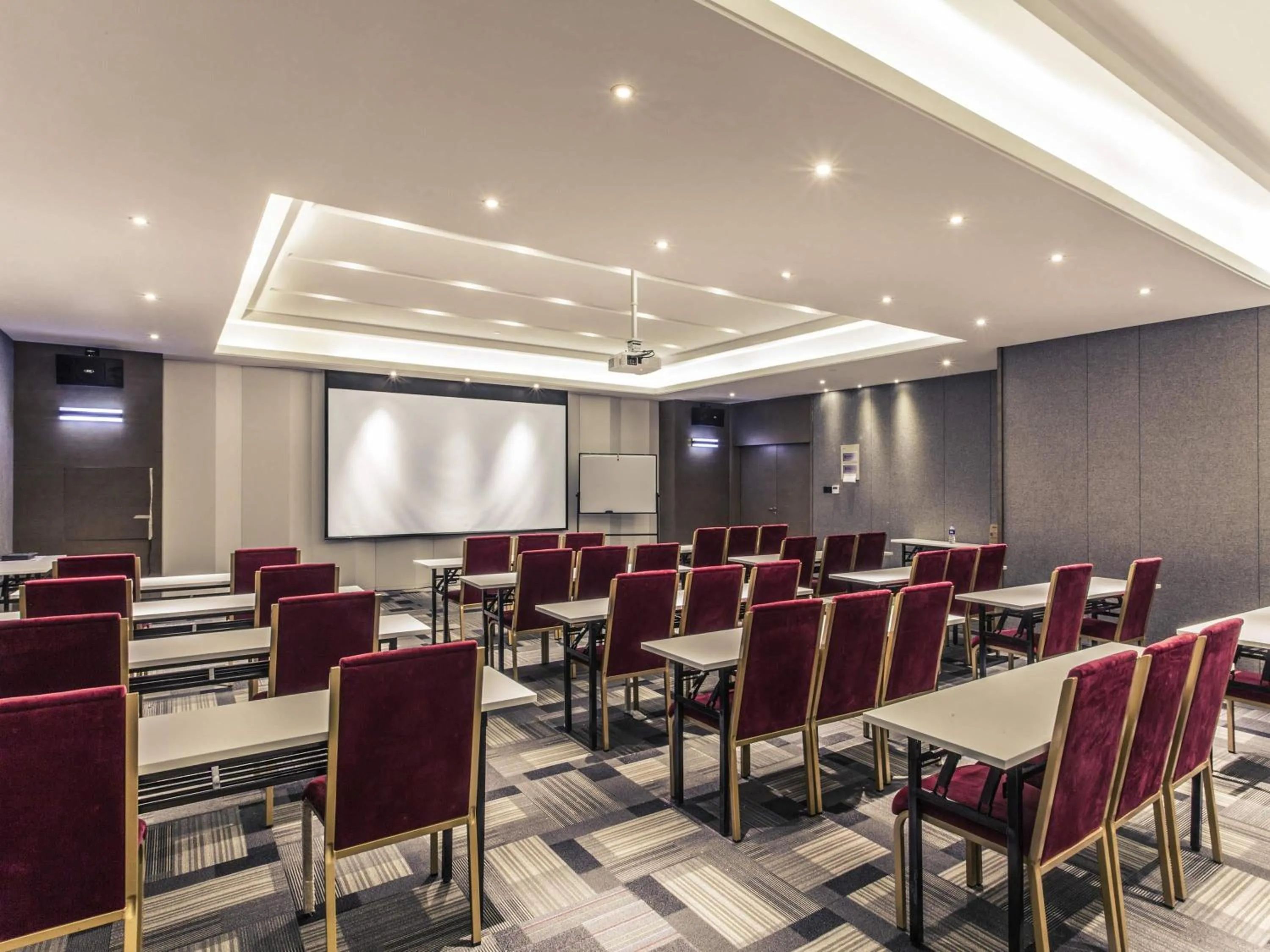 Meeting/conference room in Mercure Suzhou Downtown