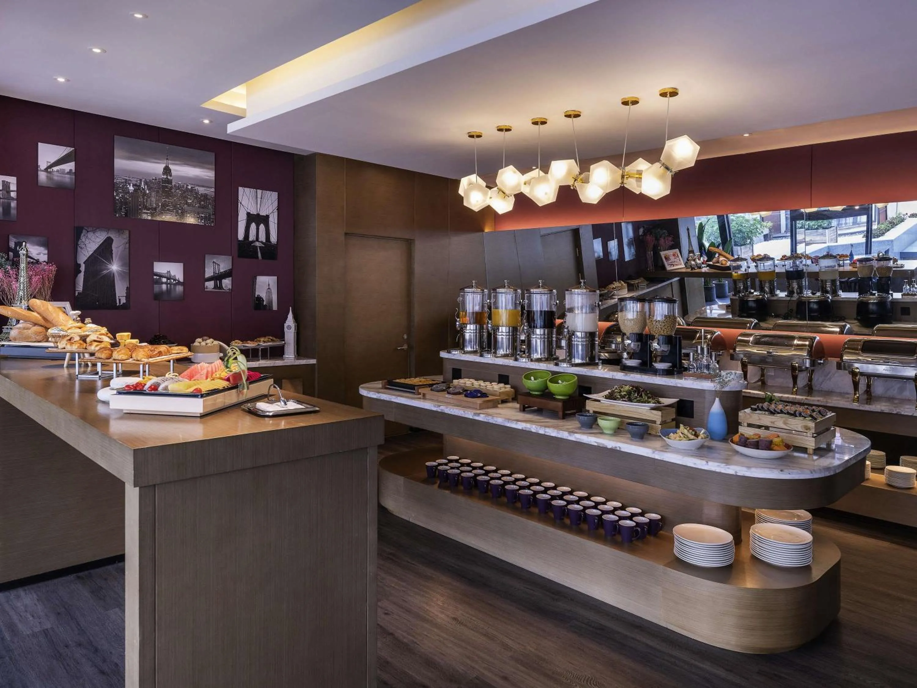 Restaurant/places to eat in Mercure Suzhou Downtown