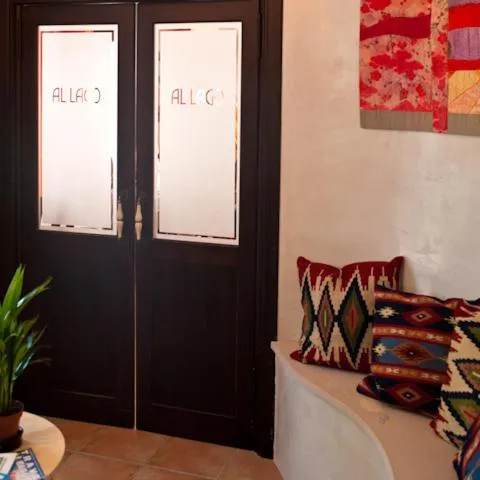 Decorative detail in Al Lago