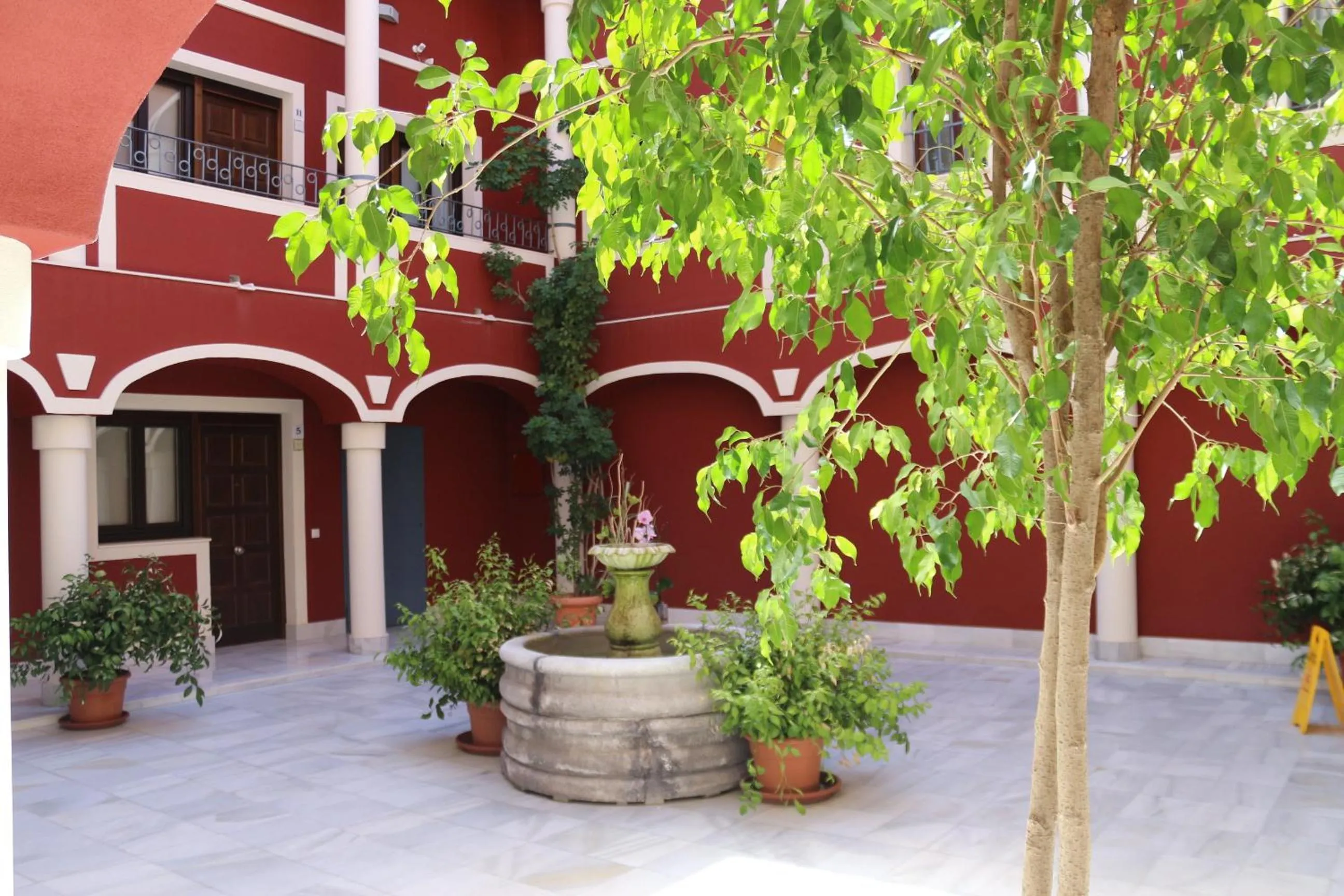 Garden view in Palacio de Luja