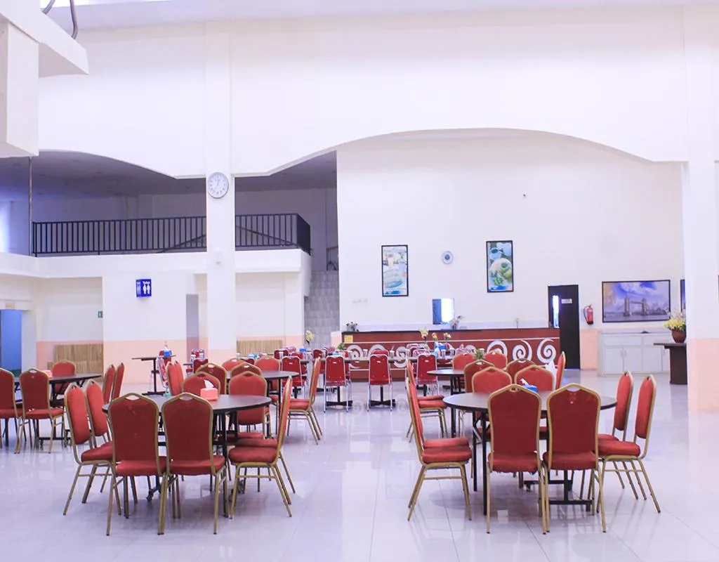 Restaurant/places to eat in Suzuya Hotel Bagan Batu