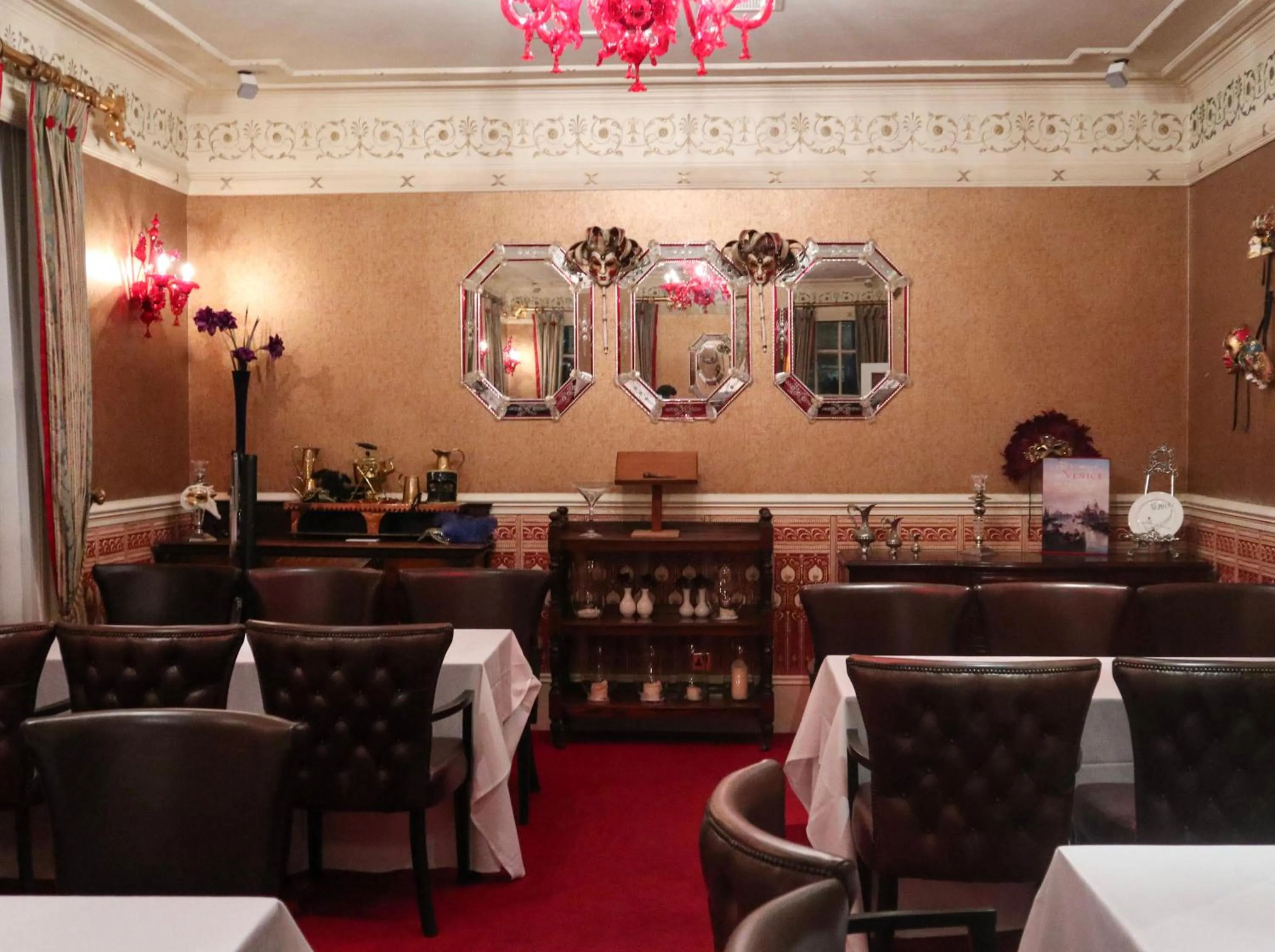 Restaurant/places to eat in Penventon Park Hotel