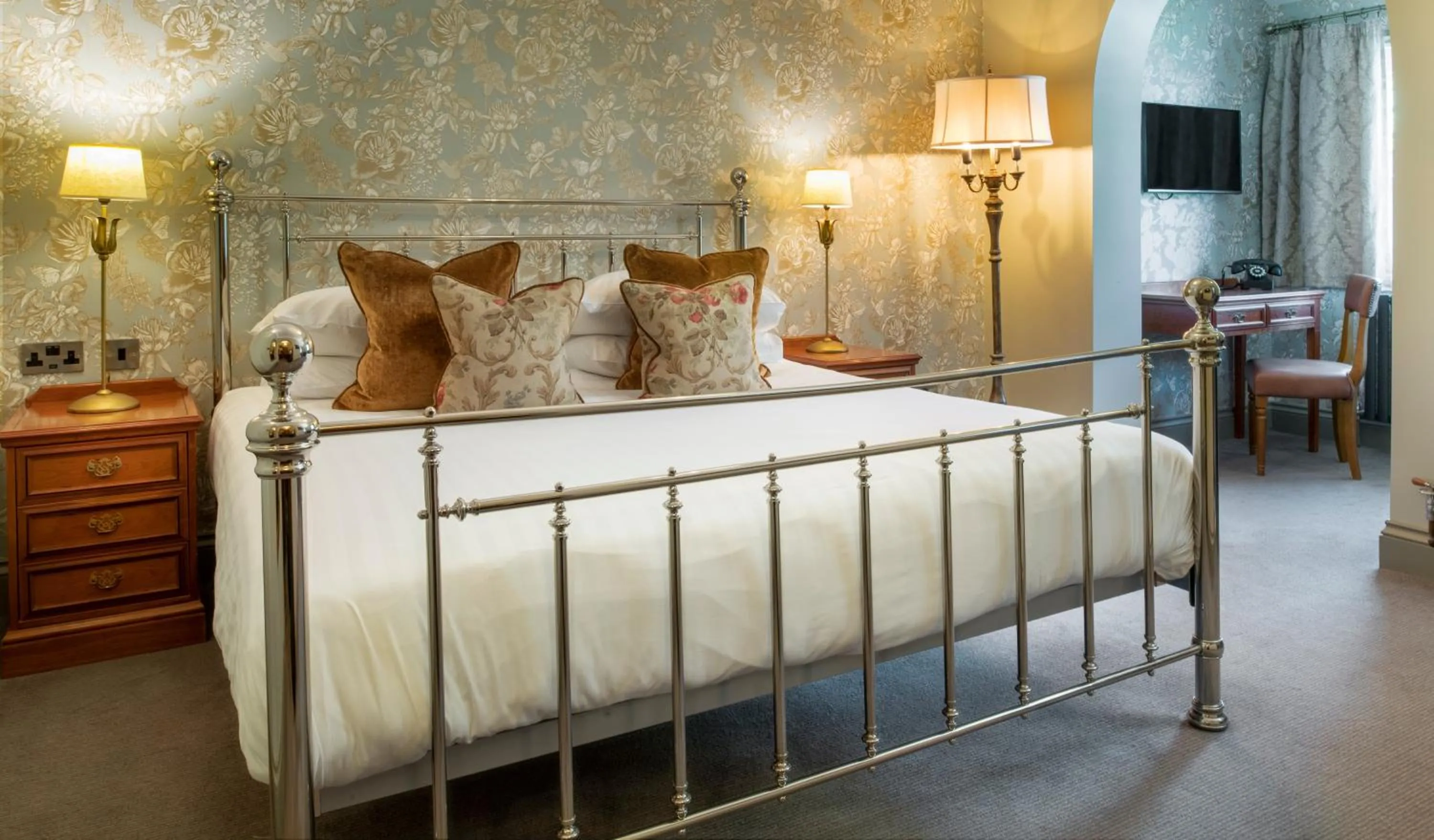 Bedroom, Bed in Penventon Park Hotel