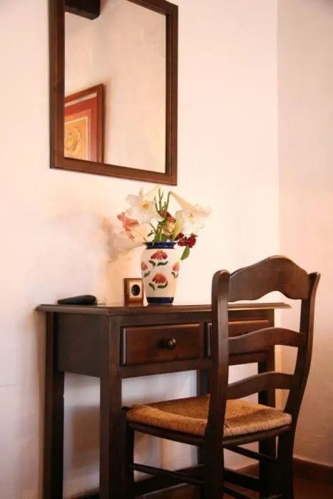 Photo of the whole room in Hostal Torre de Guzmán