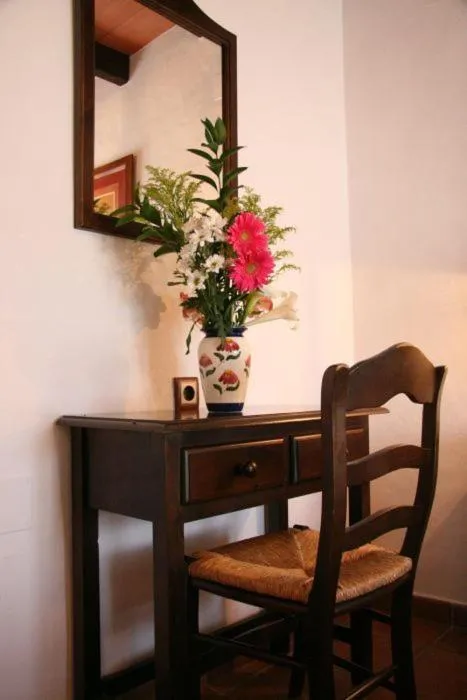 Photo of the whole room in Hostal Torre de Guzmán