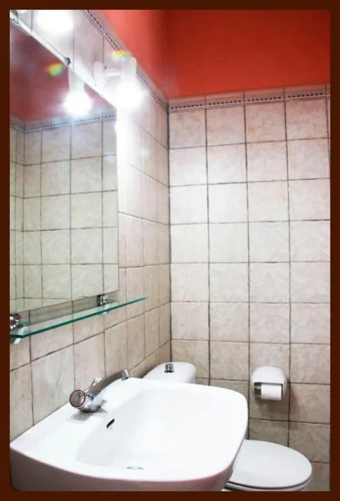 Bathroom in Hostal Torre de Guzmán