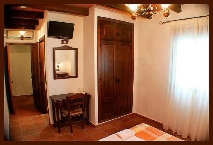 Photo of the whole room in Hostal Torre de Guzmán