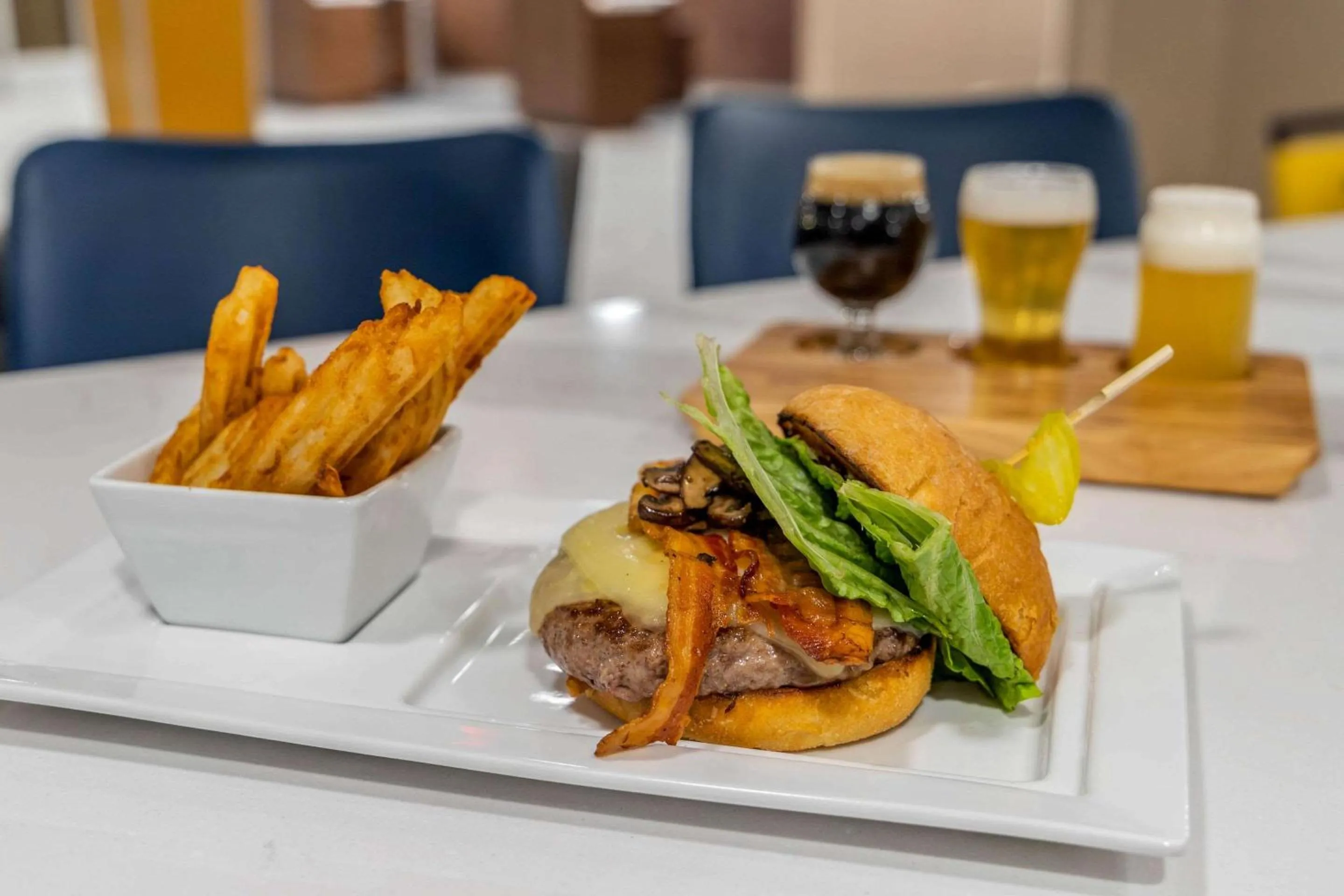 Restaurant/places to eat in Cambria Hotel West Orange