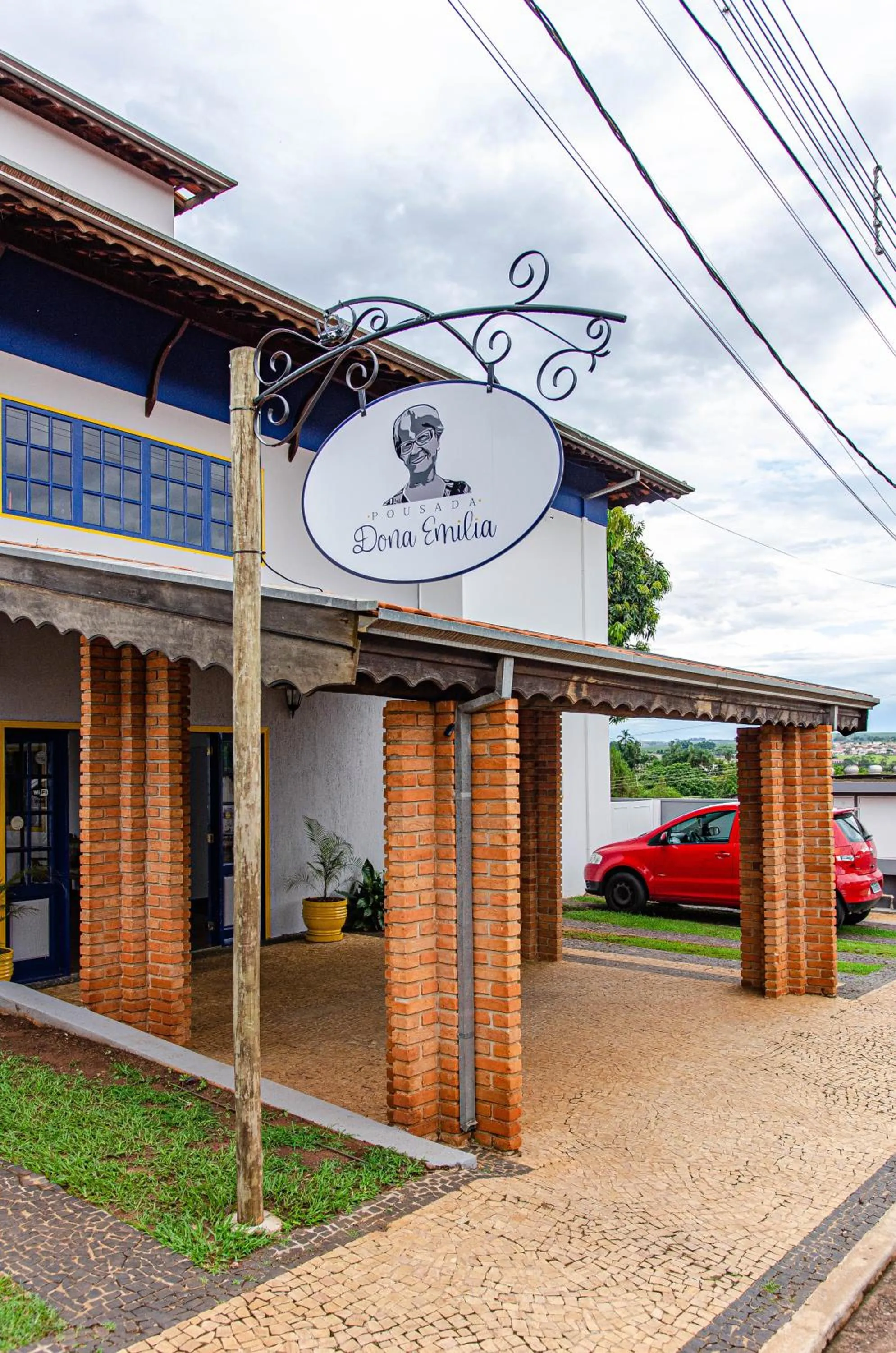 Logo/Certificate/Sign in Pousada Dona Emilia