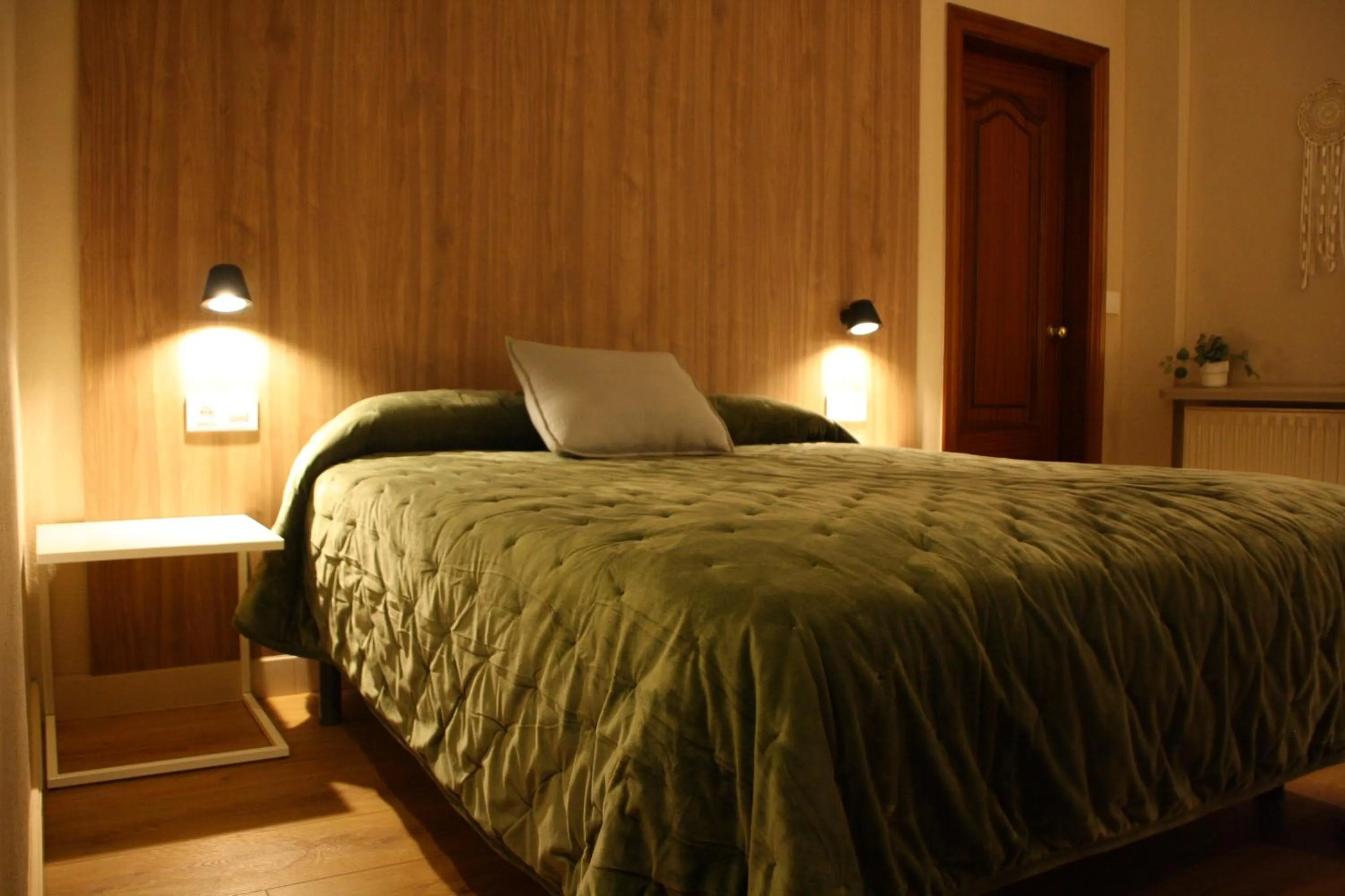 Bed in Hostal Crisami