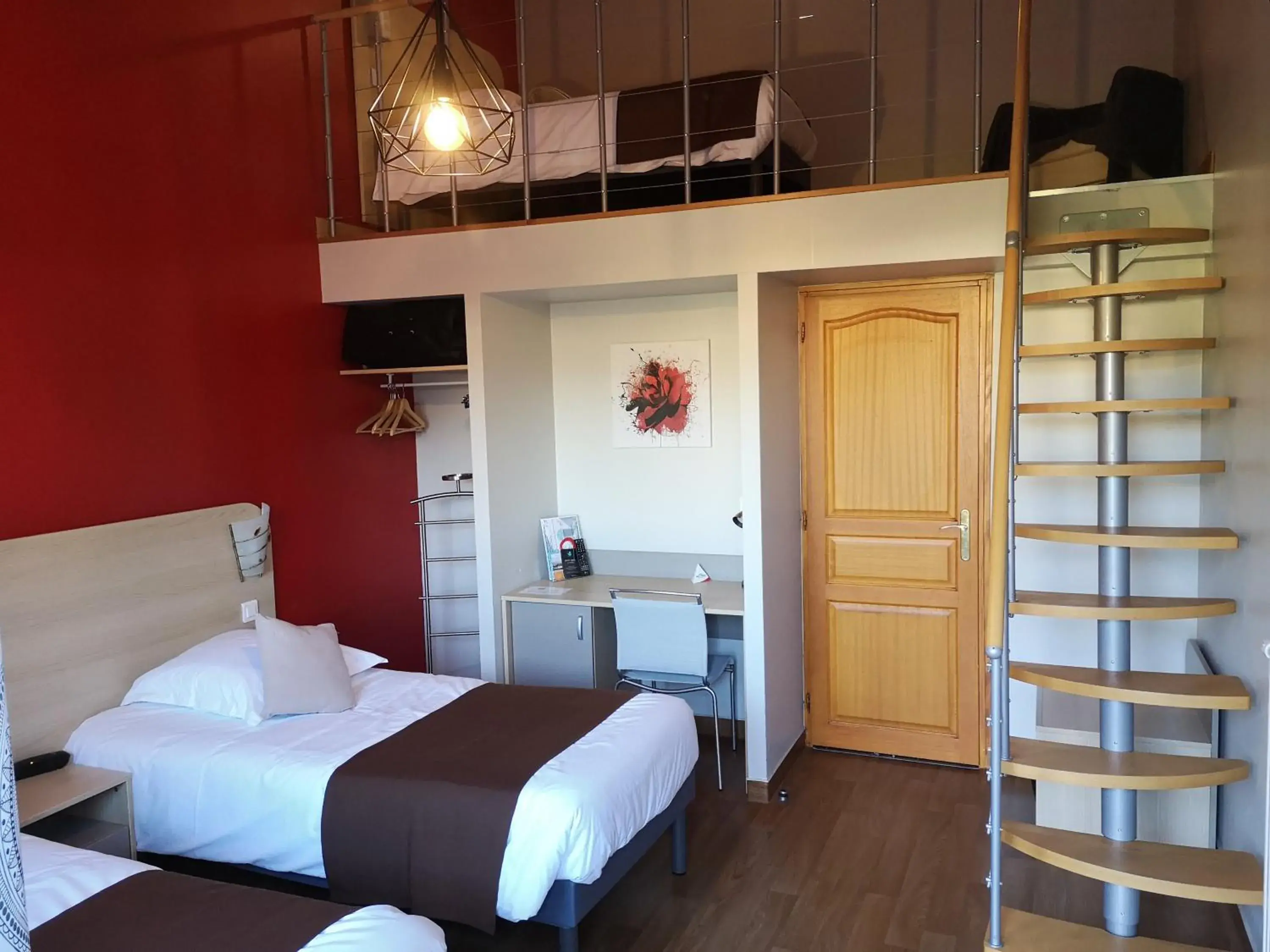 Superior Triple Room in Villa Motel Superior Triple Room in Villa Motel