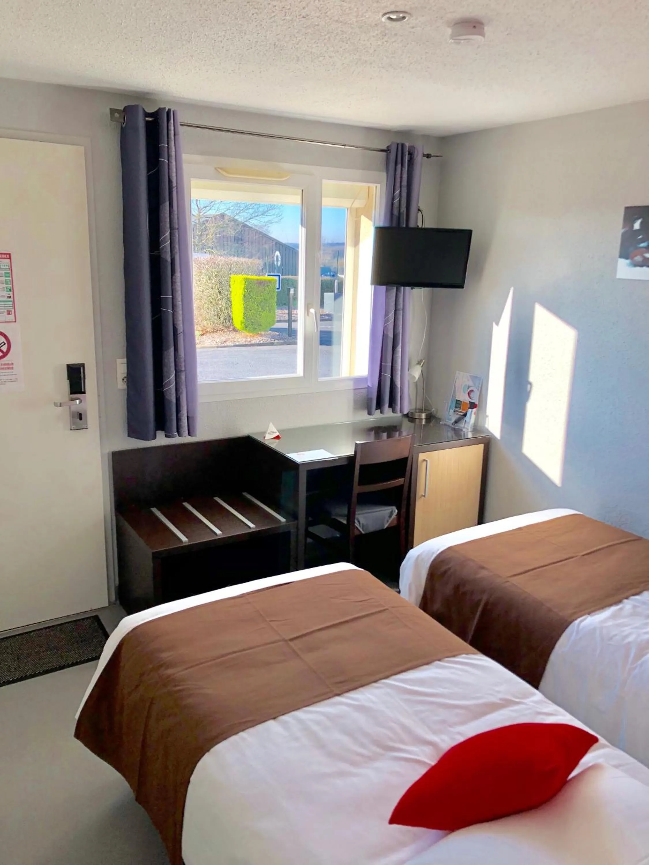 Twin Room in Villa Motel