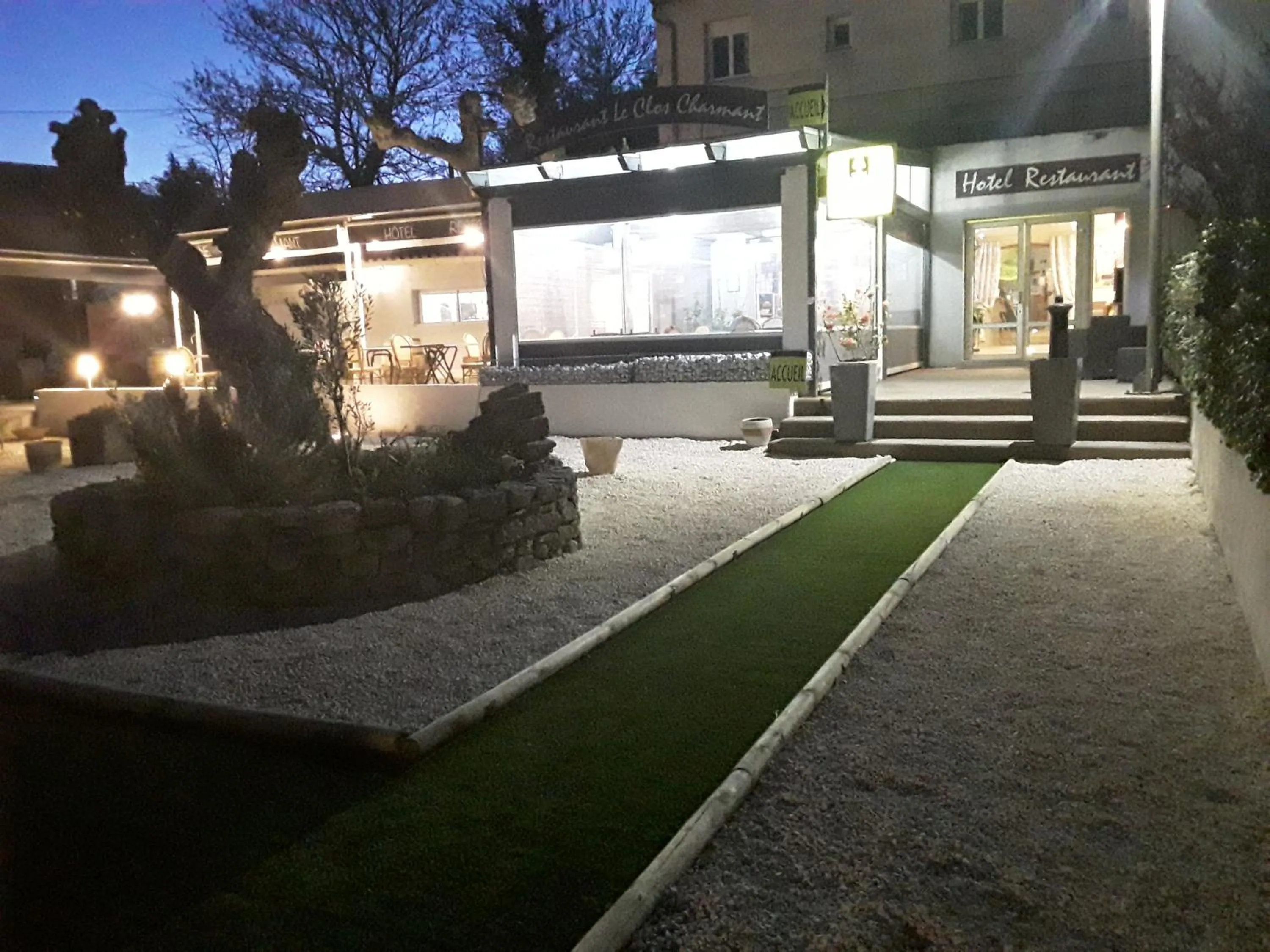 Hôtel Restaurant Le Clos Charmant