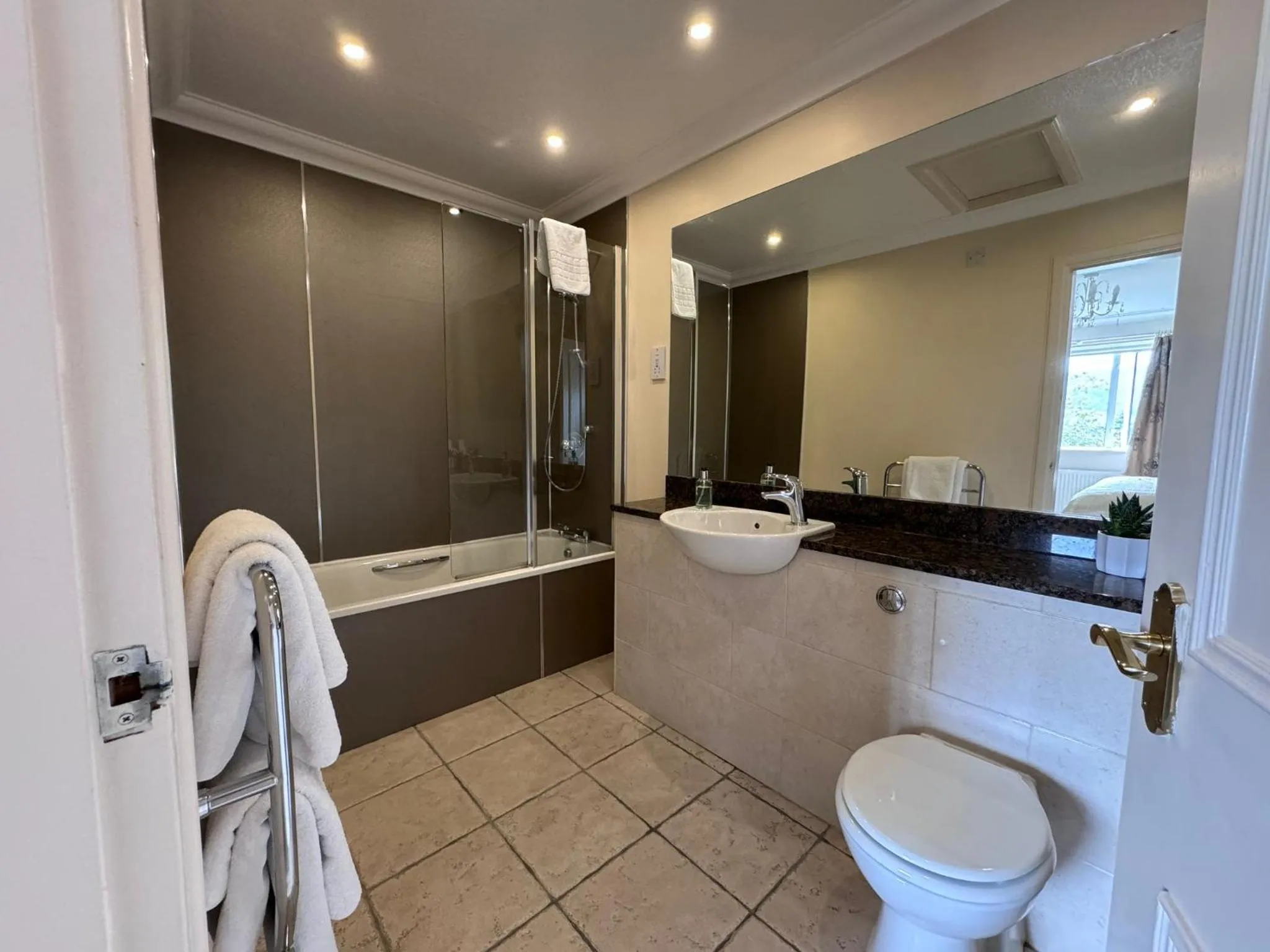 Bathroom in Beinn Bhracaigh