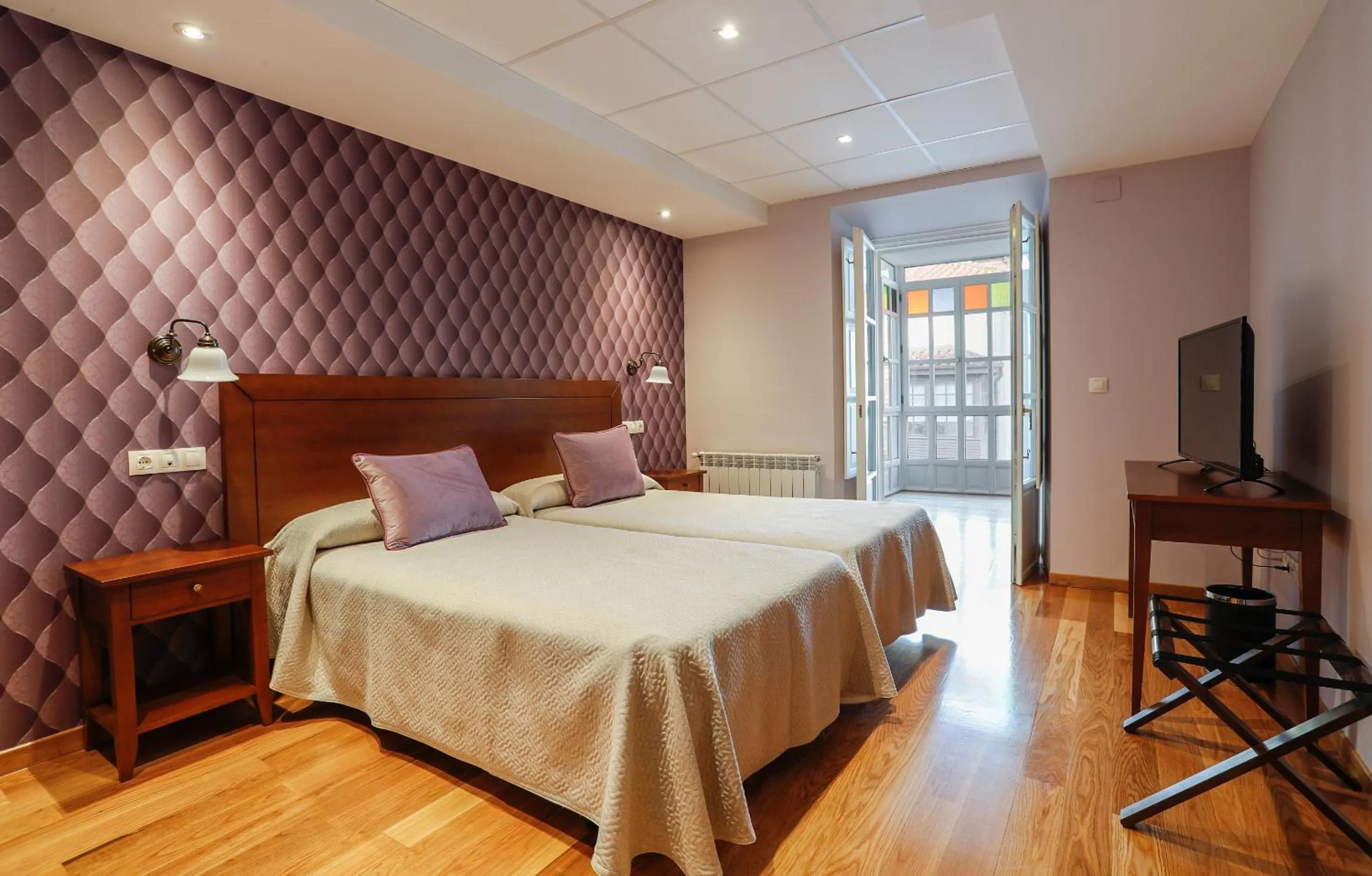 Photo of the whole room, Bed in Hotel Rey Silo