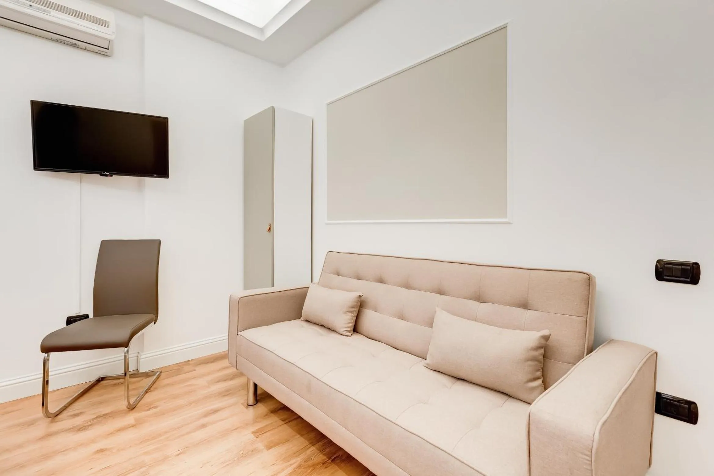 Living room in Vaticano Private Apartment