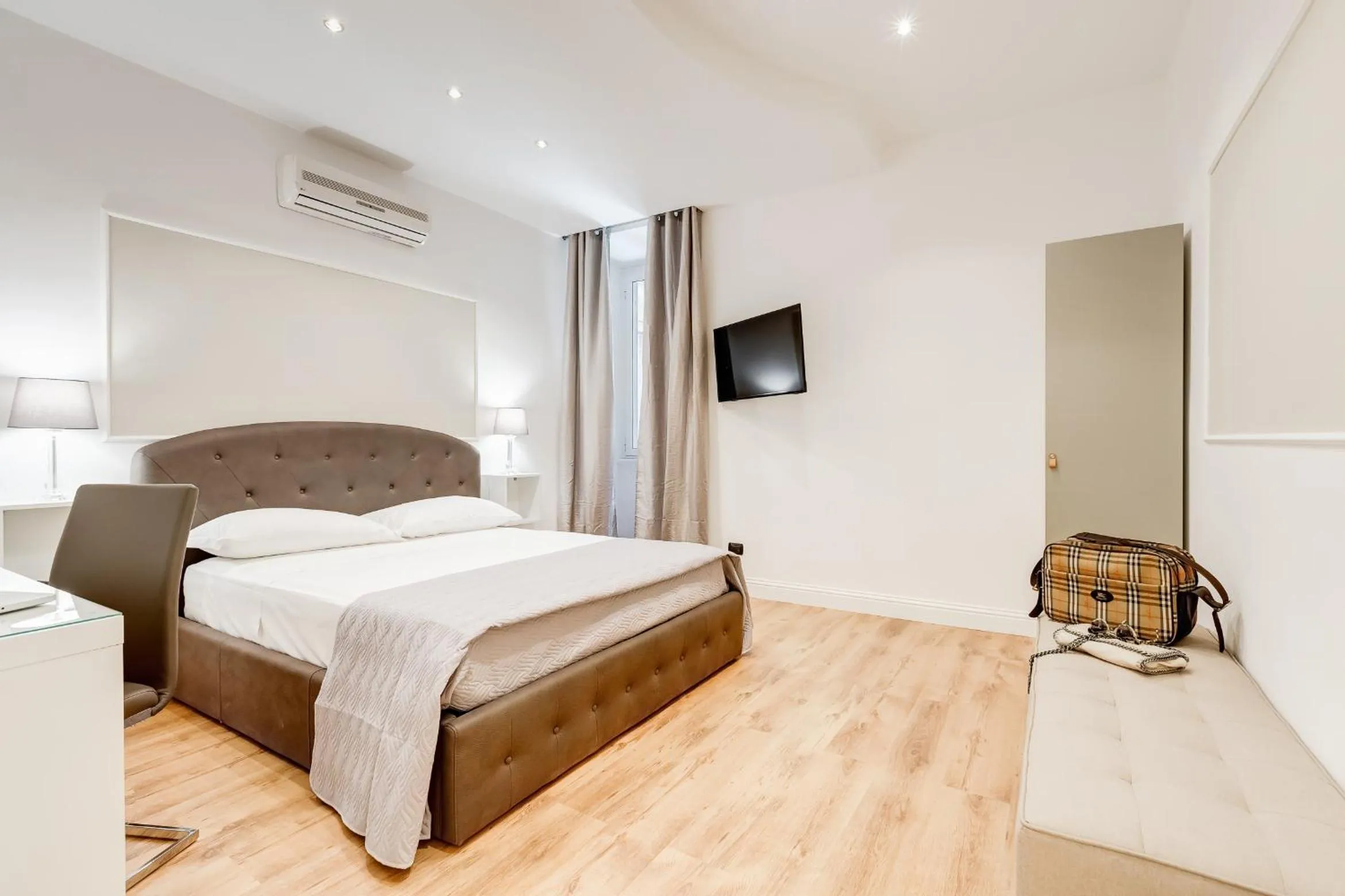 TV and multimedia, Bed in Vaticano Private Apartment