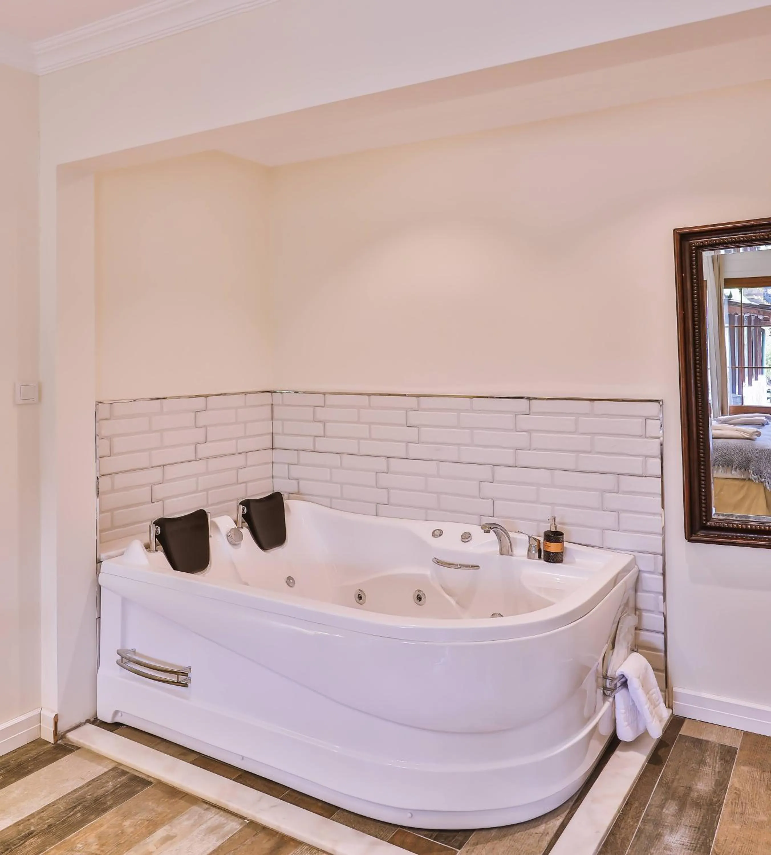 Bath in Park Mandalin Hotel - Adult only