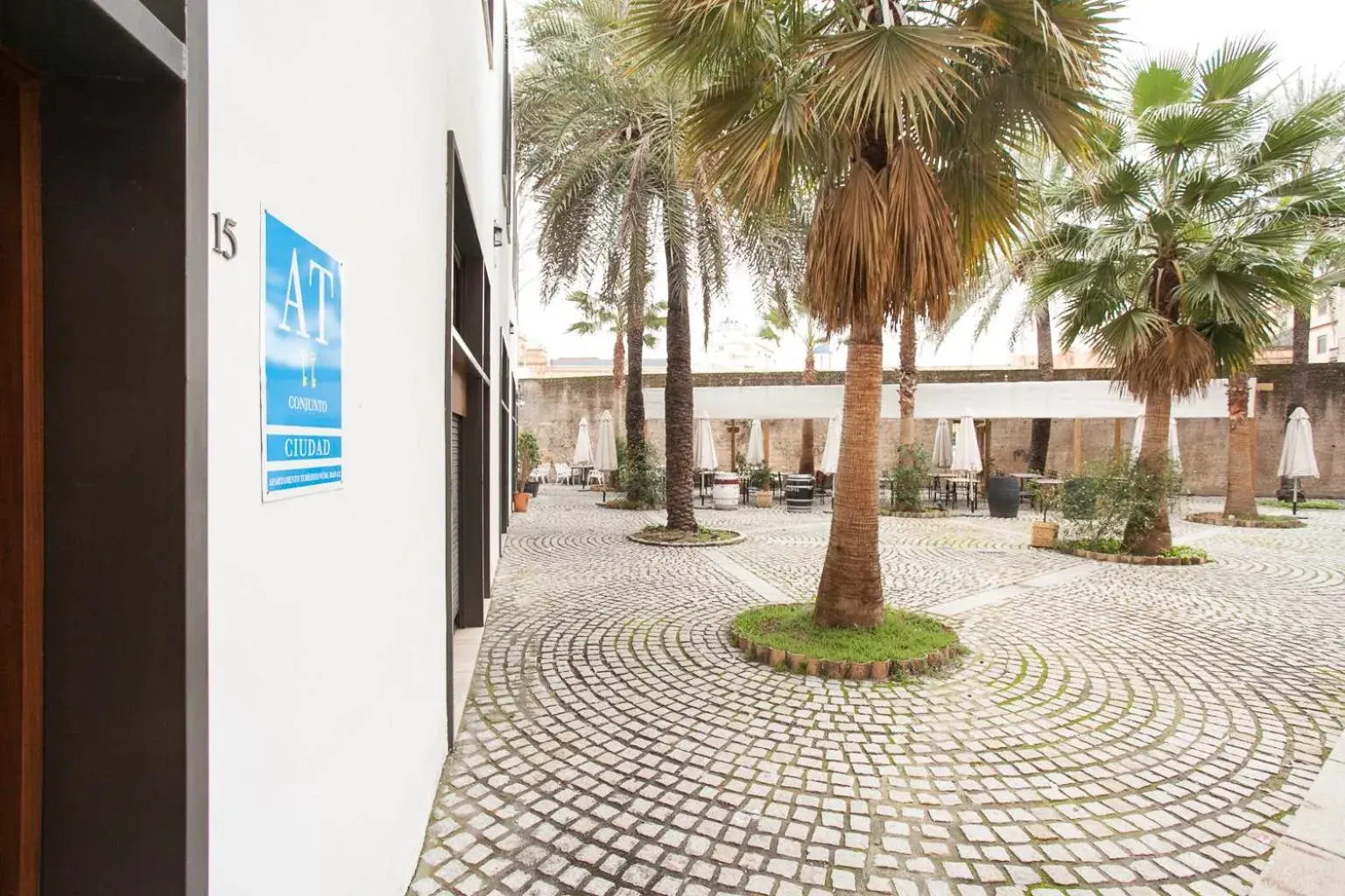 Facade/entrance in AZZ Sevilla Torre de la Plata Apartamentos Facade/entrance in AZZ Sevilla Torre de la Plata Apartamentos