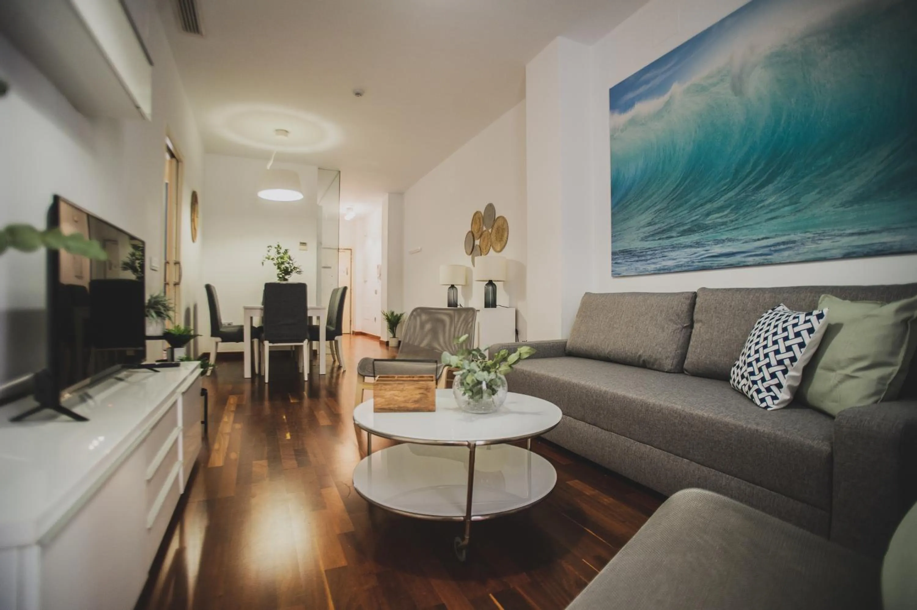 Living room in AZZ Sevilla Torre de la Plata Apartamentos