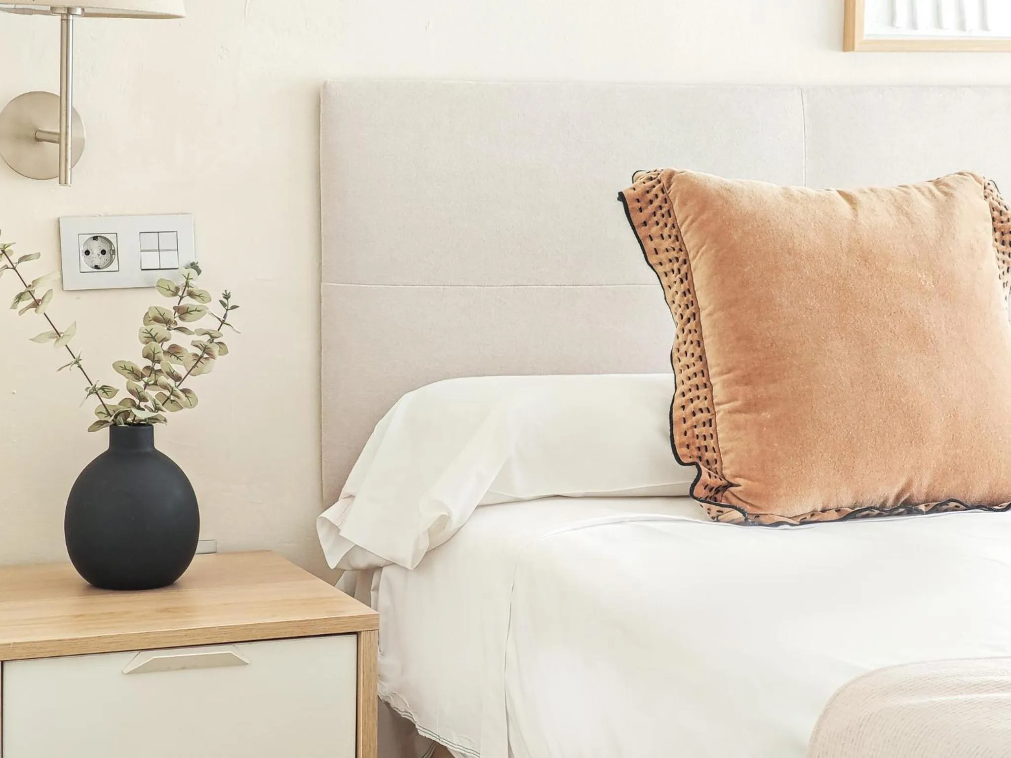 Bed in AZZ Sevilla Torre de la Plata Apartamentos