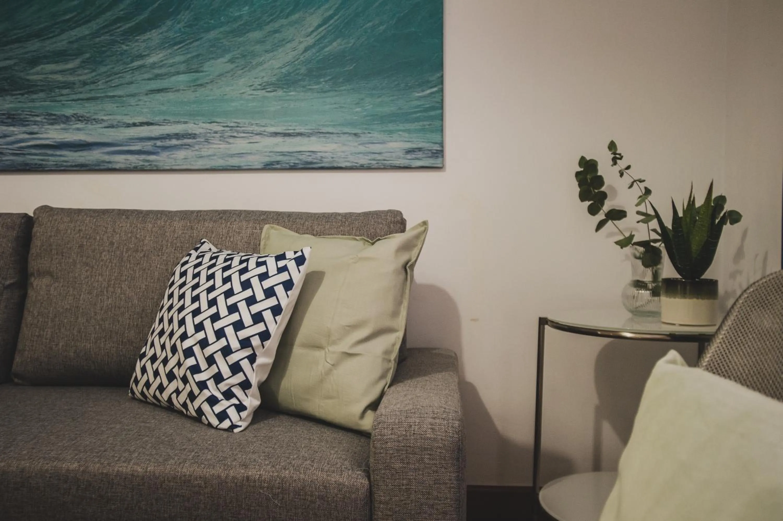 Living room in AZZ Sevilla Torre de la Plata Apartamentos