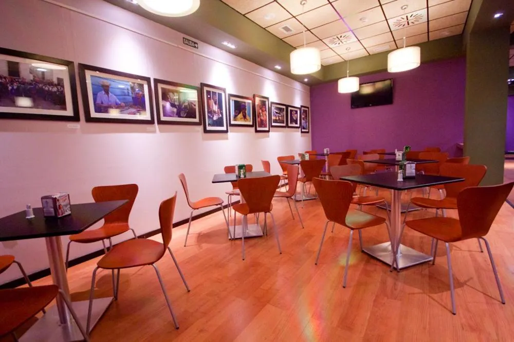 Restaurant/places to eat in Hotel Fornos