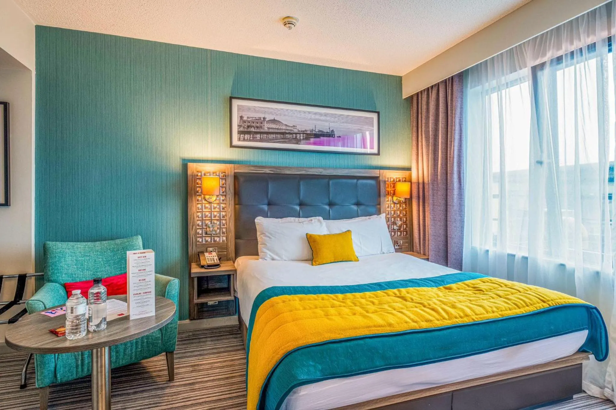 Bed in Leonardo Hotel Brighton - Formerly Jurys Inn