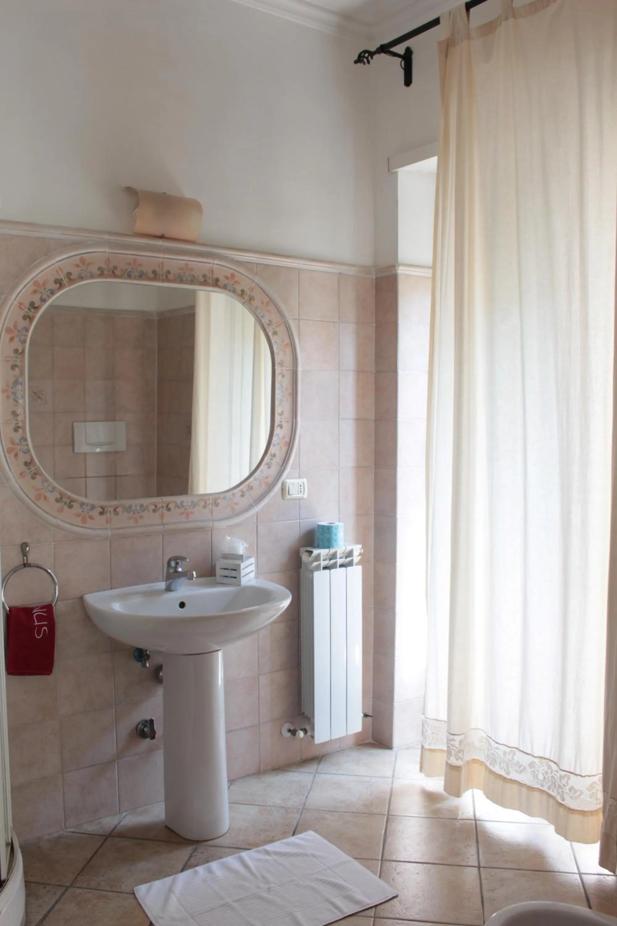 Bathroom in Ianus Guest House