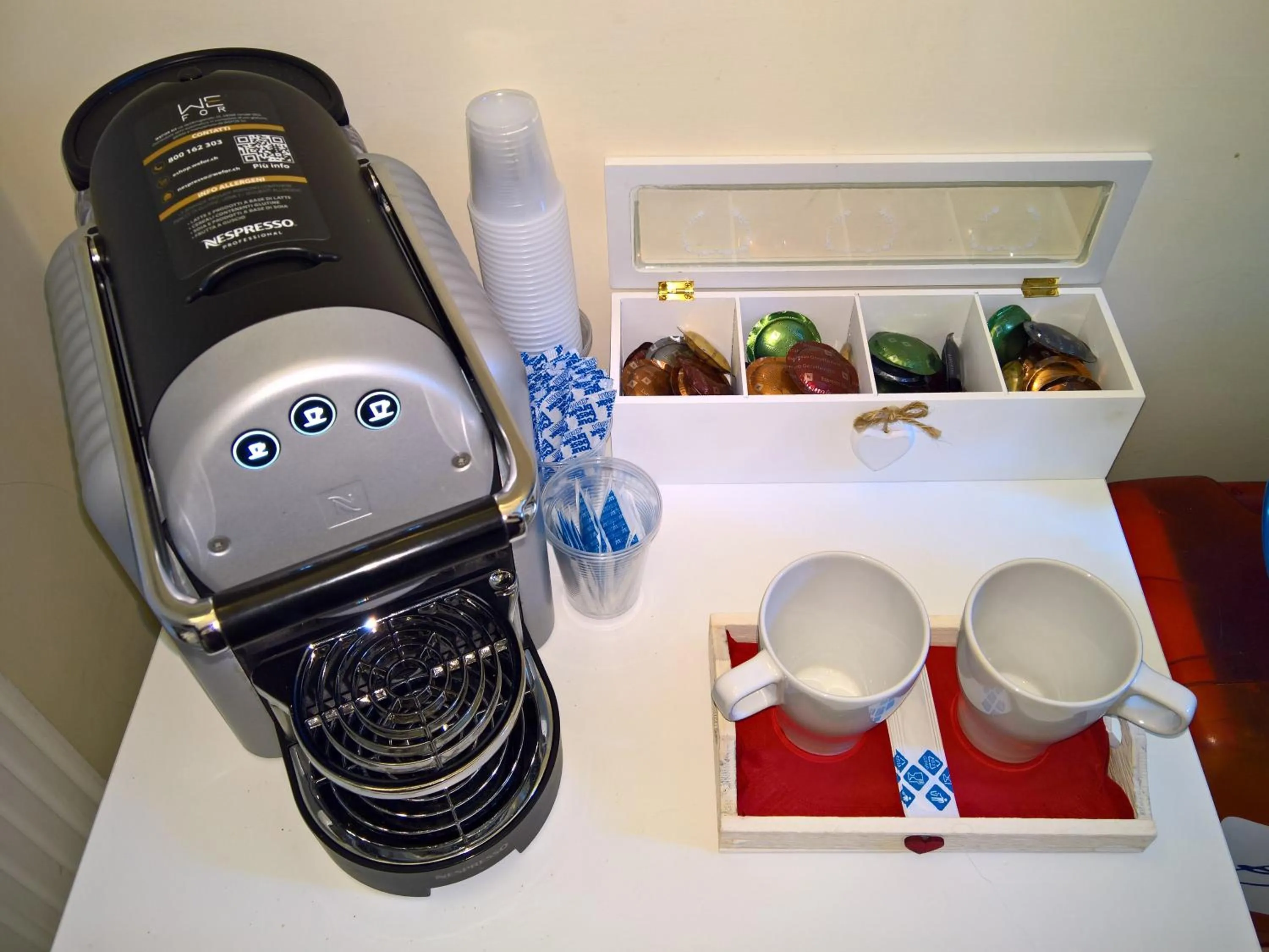 Coffee/tea facilities in Ianus Guest House