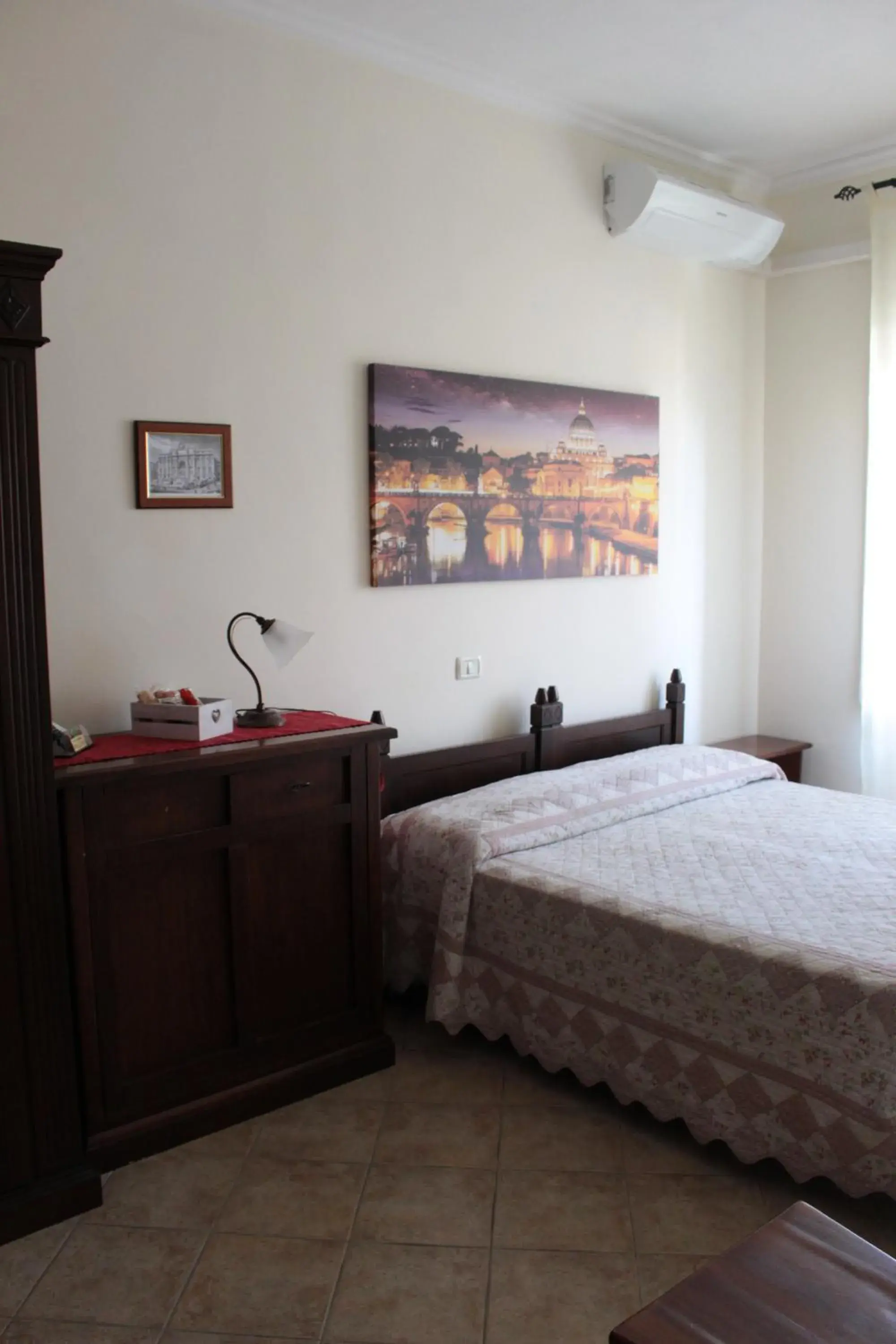 Deluxe Quadruple Room - single occupancy in Ianus Guest House Deluxe Quadruple Room - single occupancy in Ianus Guest House