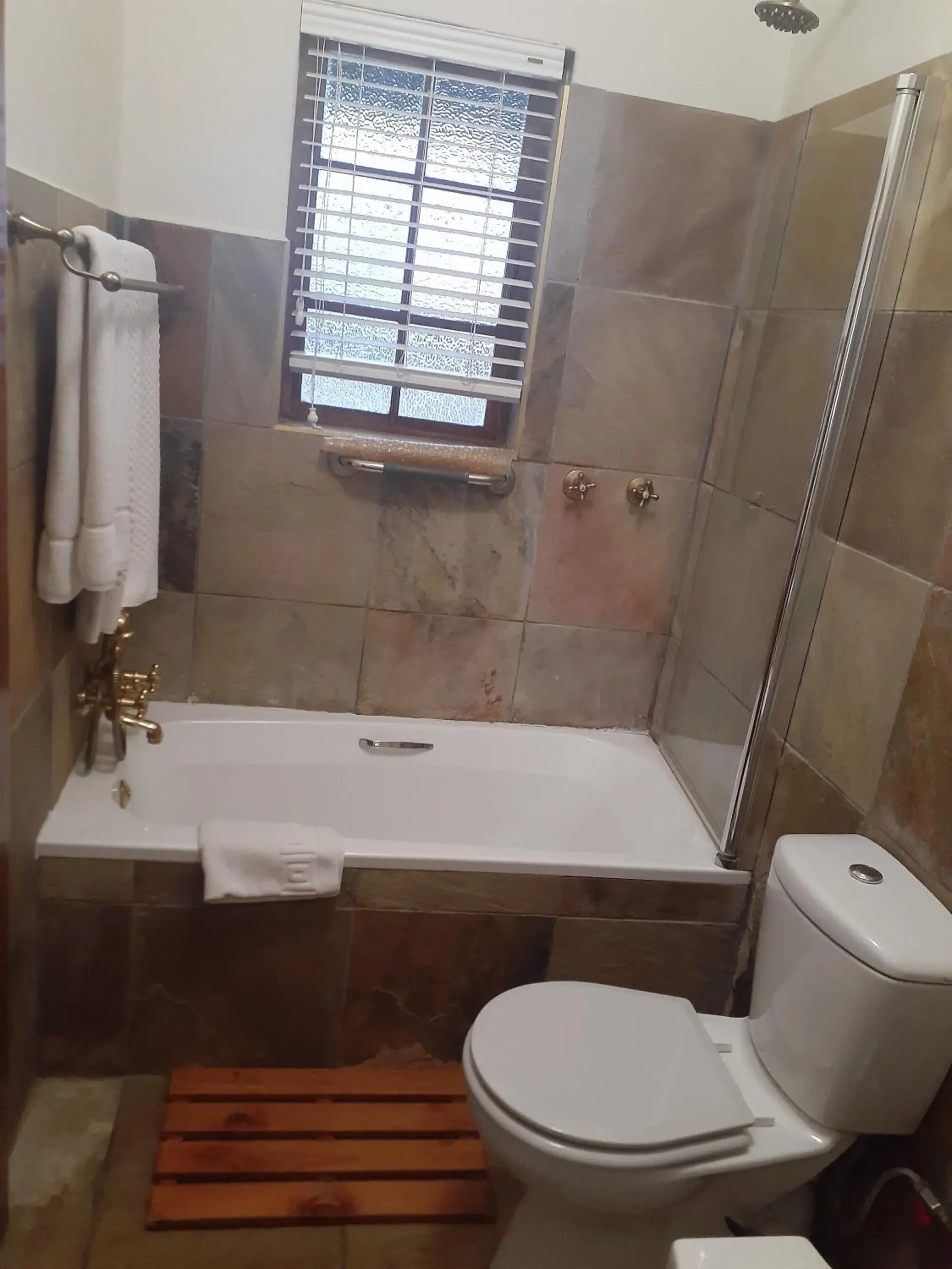 Twin/Double Room - single occupancy in Sandstone Chameleon Guest House Twin/Double Room - single occupancy in Sandstone Chameleon Guest House