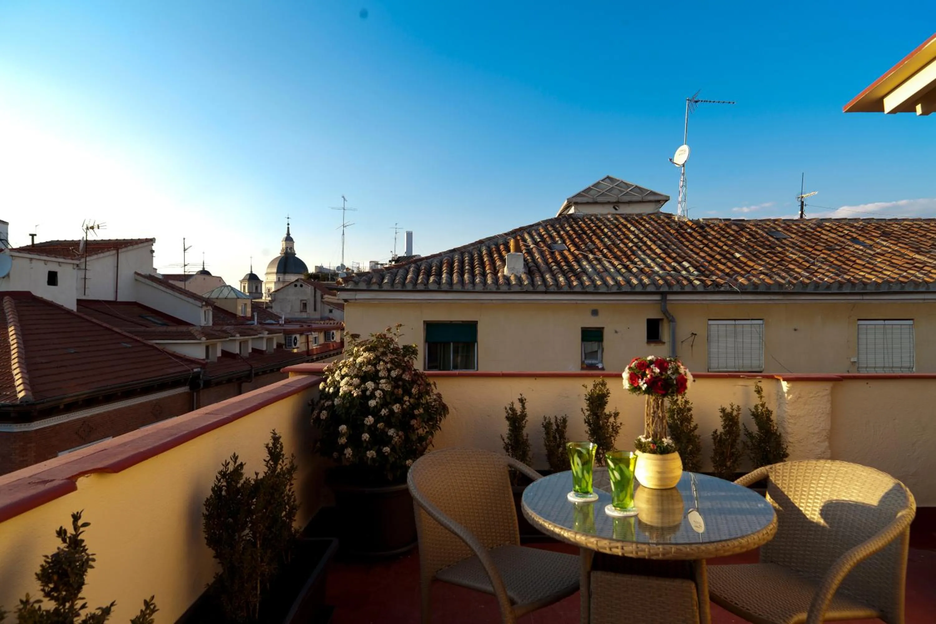 Suite with Terrace in THC Tirso Molina Hostel