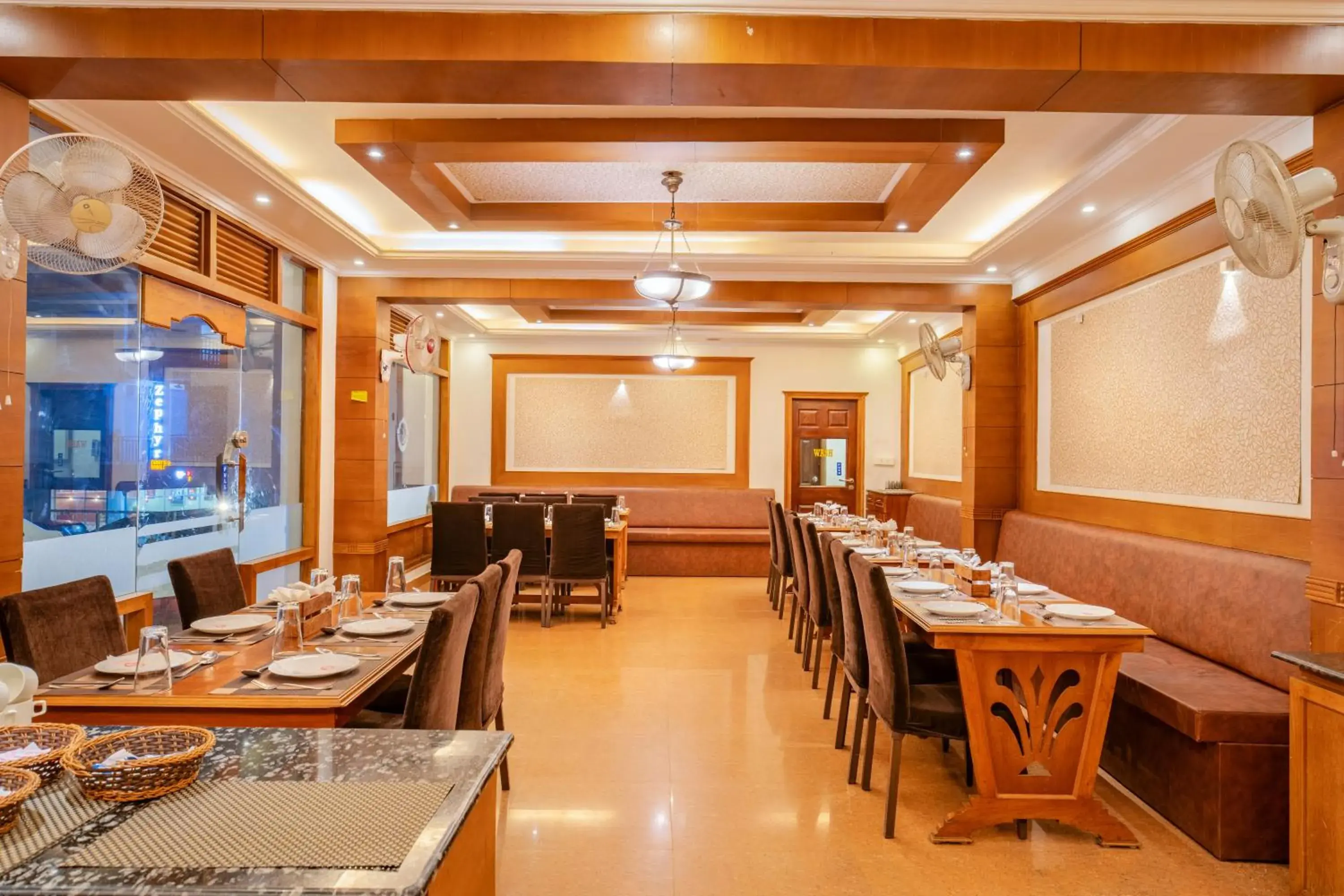 Restaurant/places to eat in Seasons Thekkady Restaurant/places to eat in Seasons Thekkady
