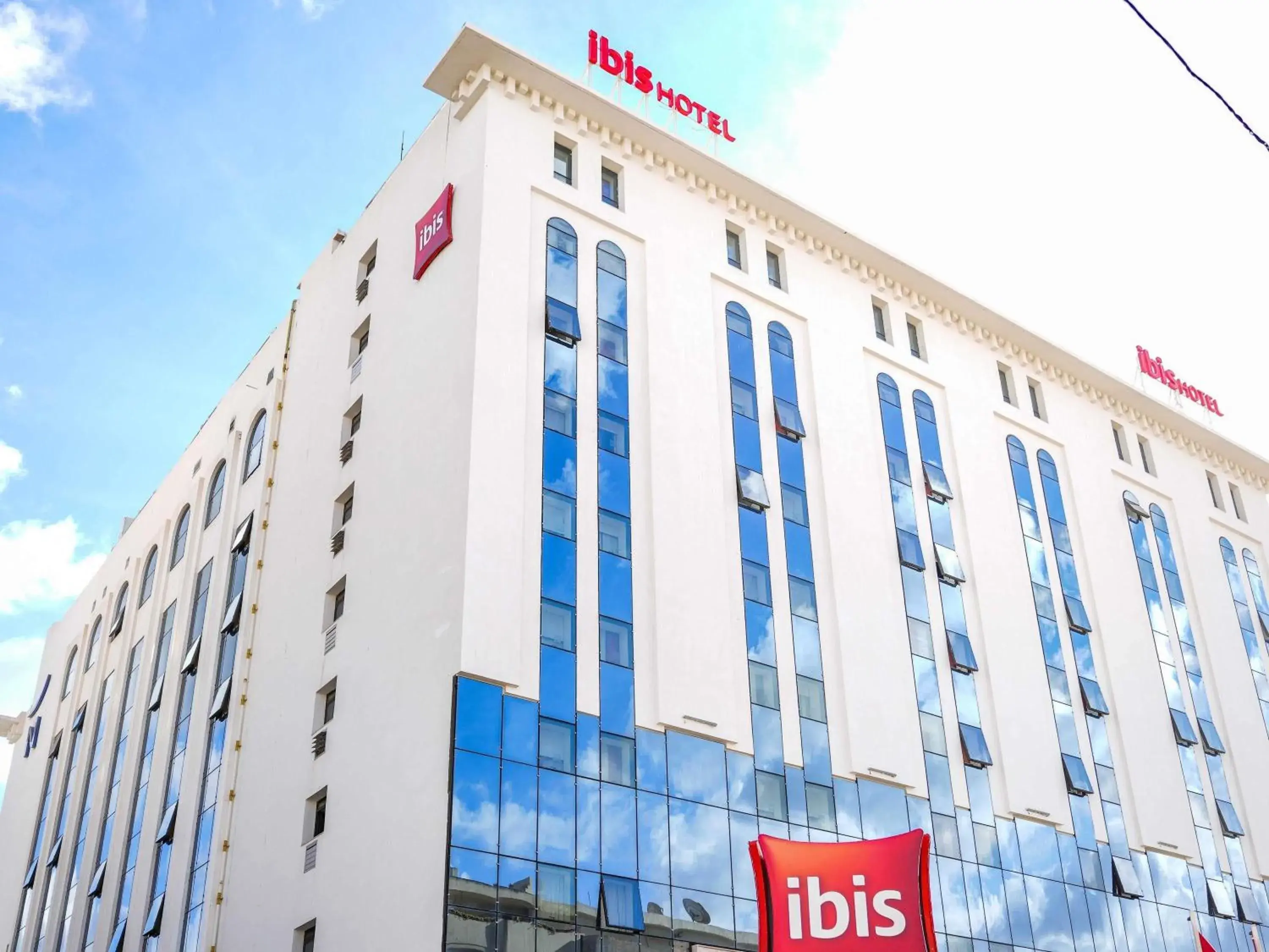 Property building in Ibis Tunis Property building in Ibis Tunis
