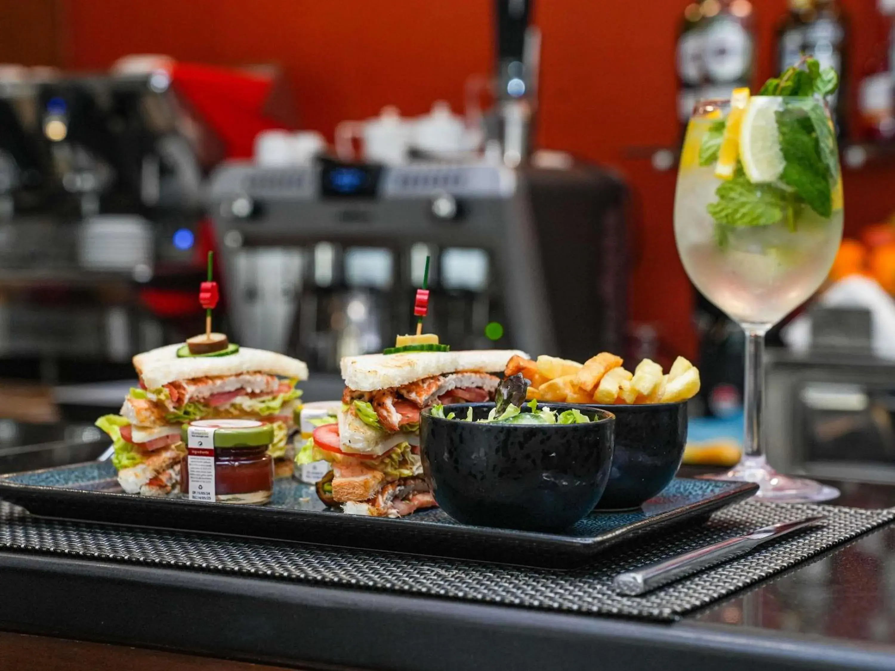 Lounge or bar in Ibis Tunis Lounge or bar in Ibis Tunis