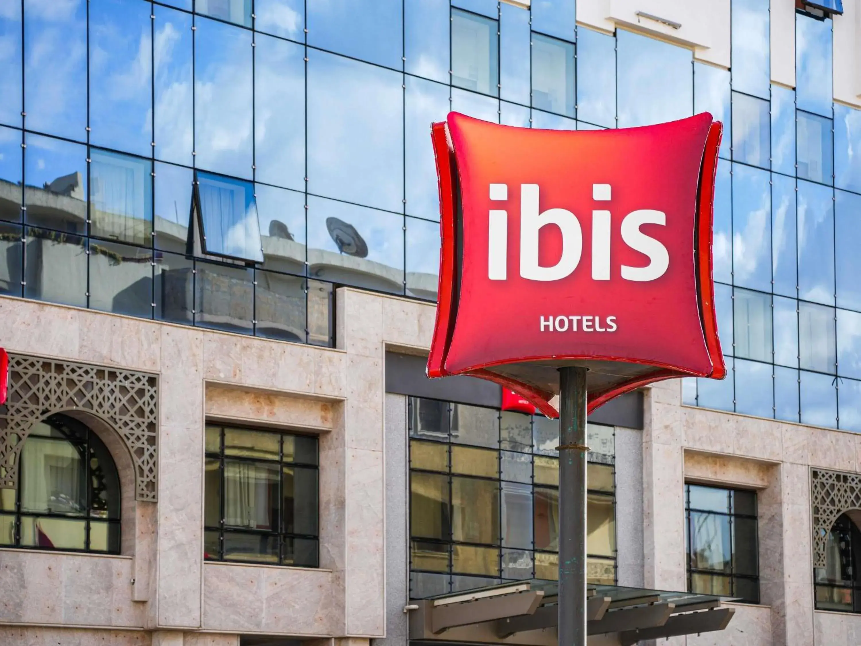 Property building in Ibis Tunis Property building in Ibis Tunis