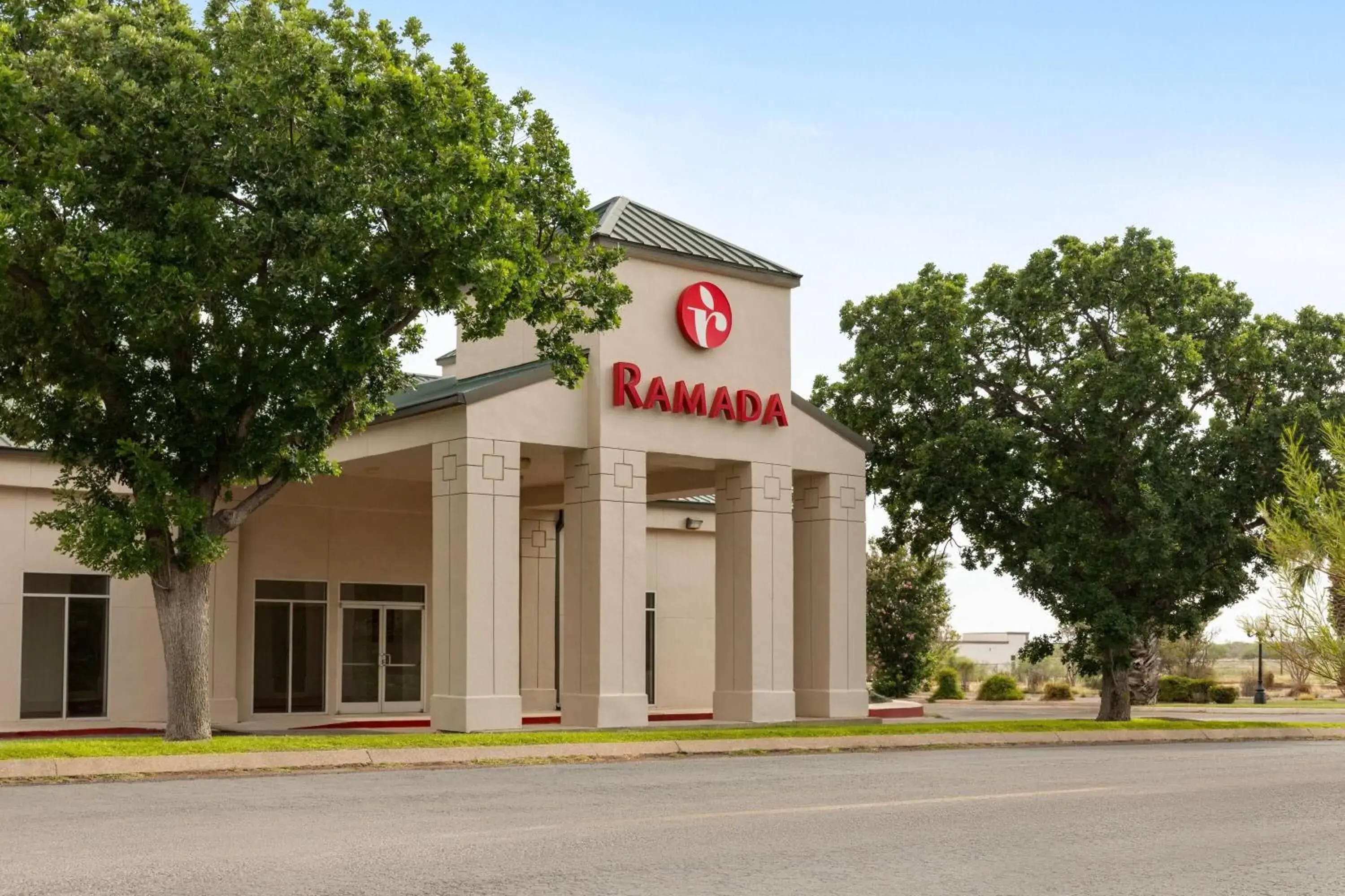 Property building in Ramada by Wyndham Del Rio Property building in Ramada by Wyndham Del Rio