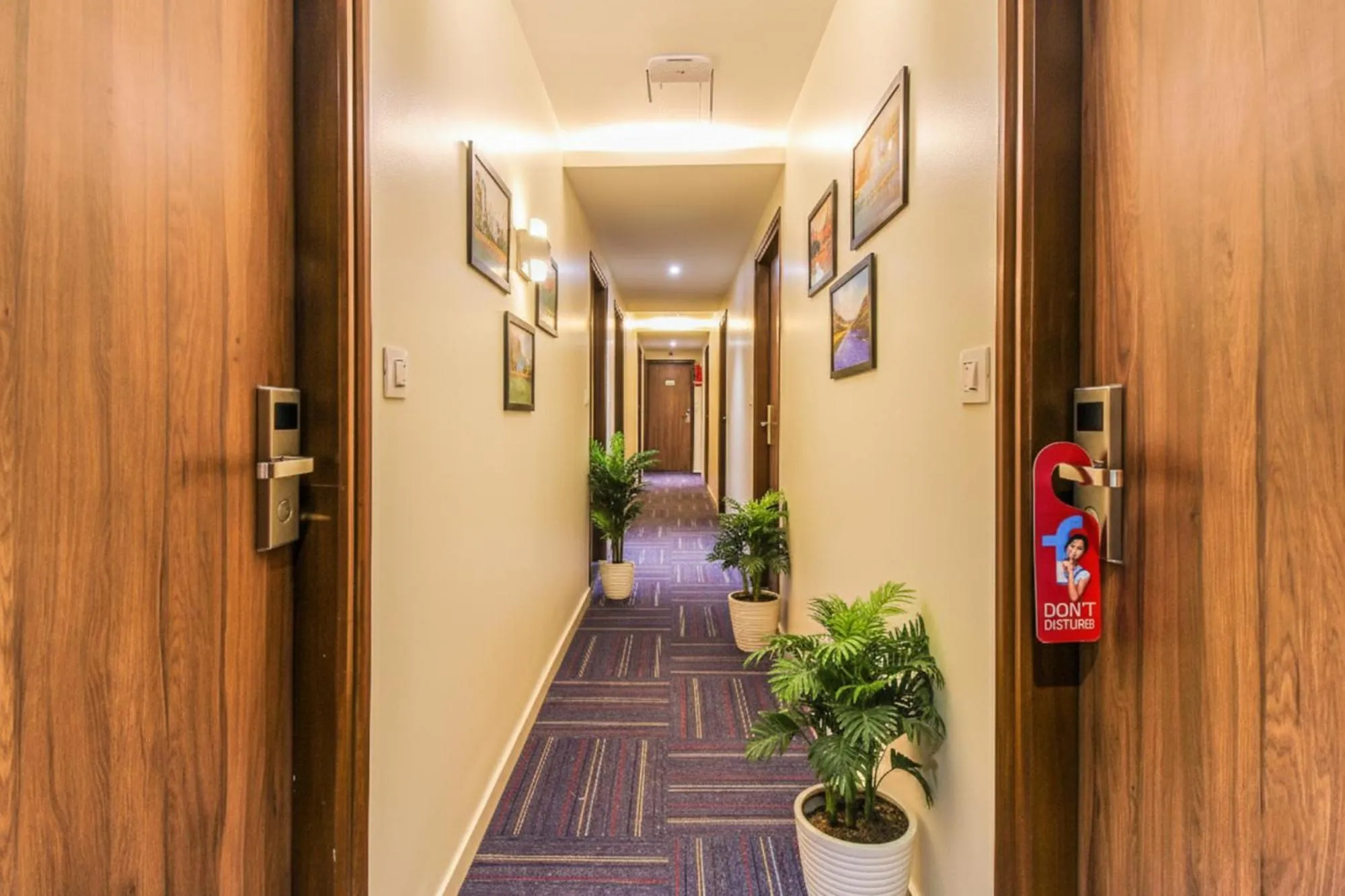 Lobby or reception in FabHotel RK International - Nr Mumbai International Airport