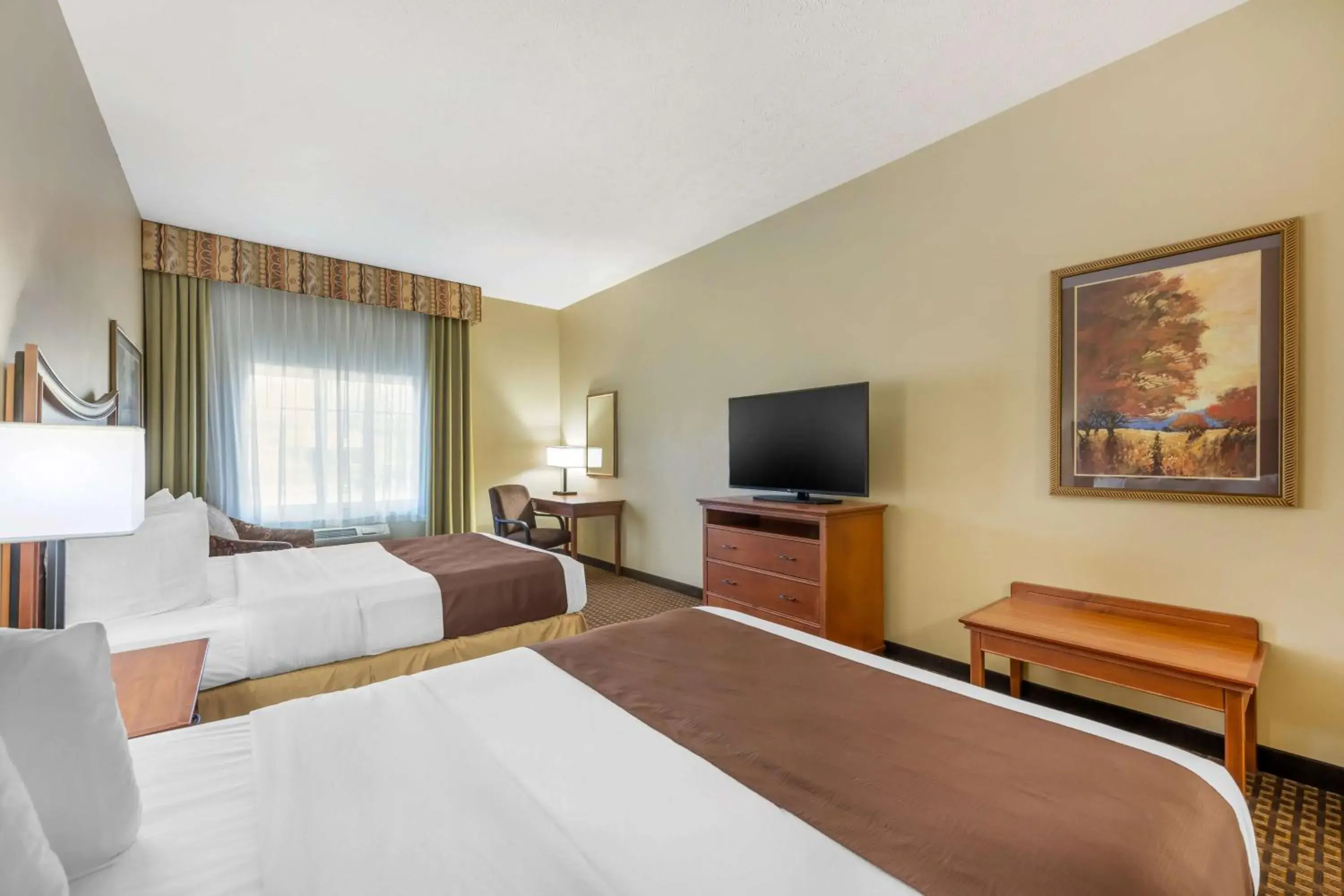 Bedroom, Bed in Best Western Plus Grand Island Inn and Suites Bedroom, Bed in Best Western Plus Grand Island Inn and Suites
