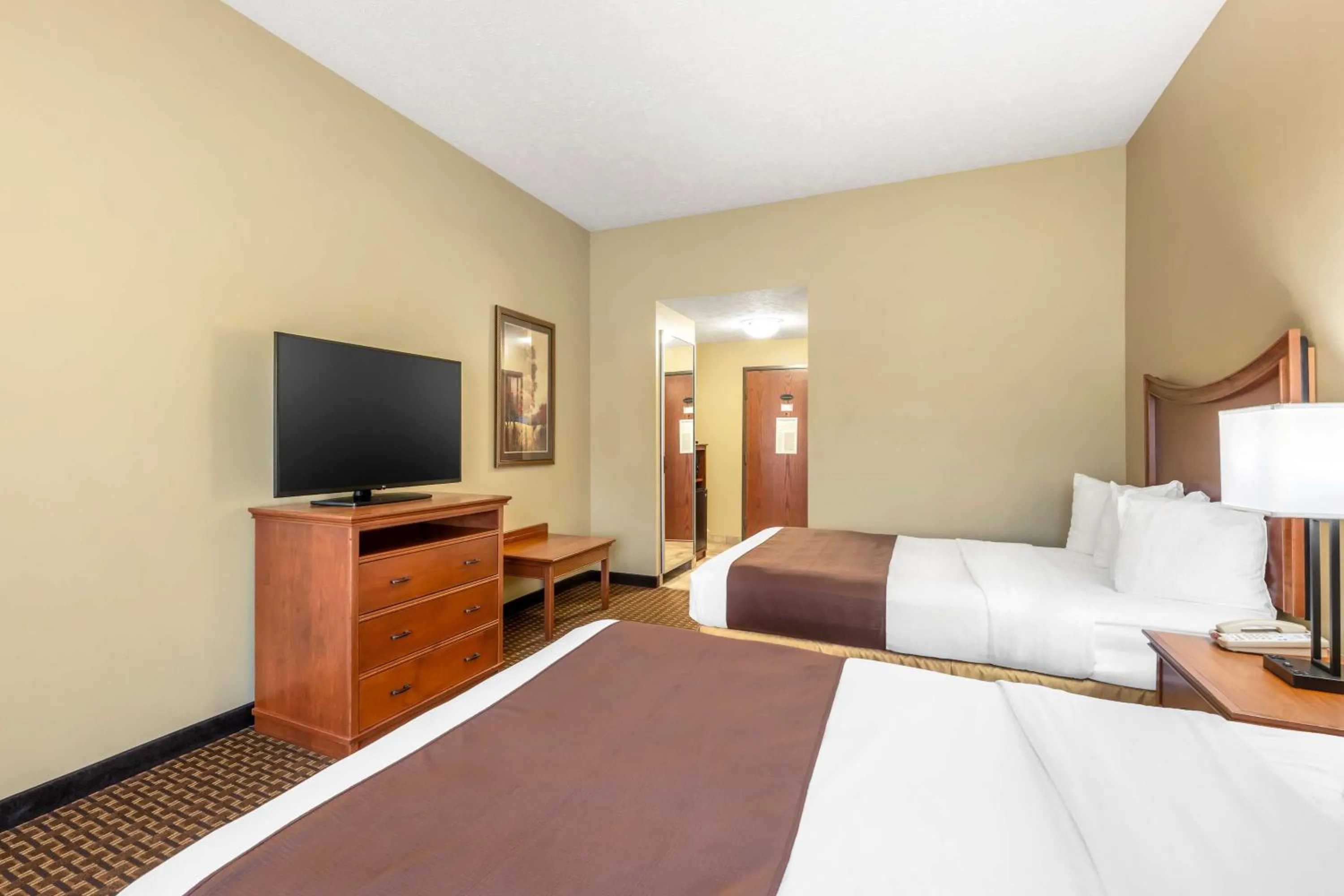 Bedroom, Bed in Best Western Plus Grand Island Inn and Suites