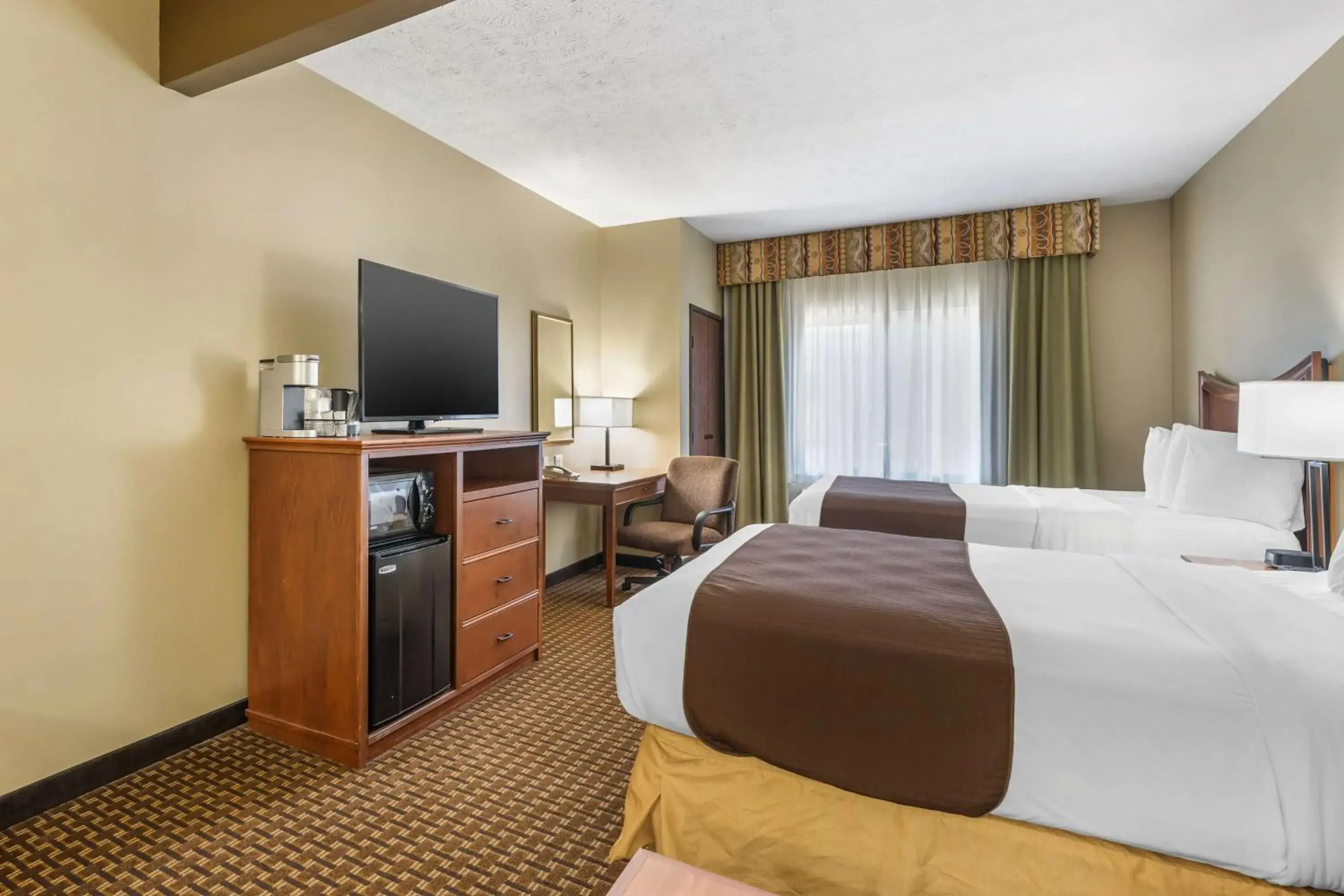 Bedroom, Bed in Best Western Plus Grand Island Inn and Suites Bedroom, Bed in Best Western Plus Grand Island Inn and Suites