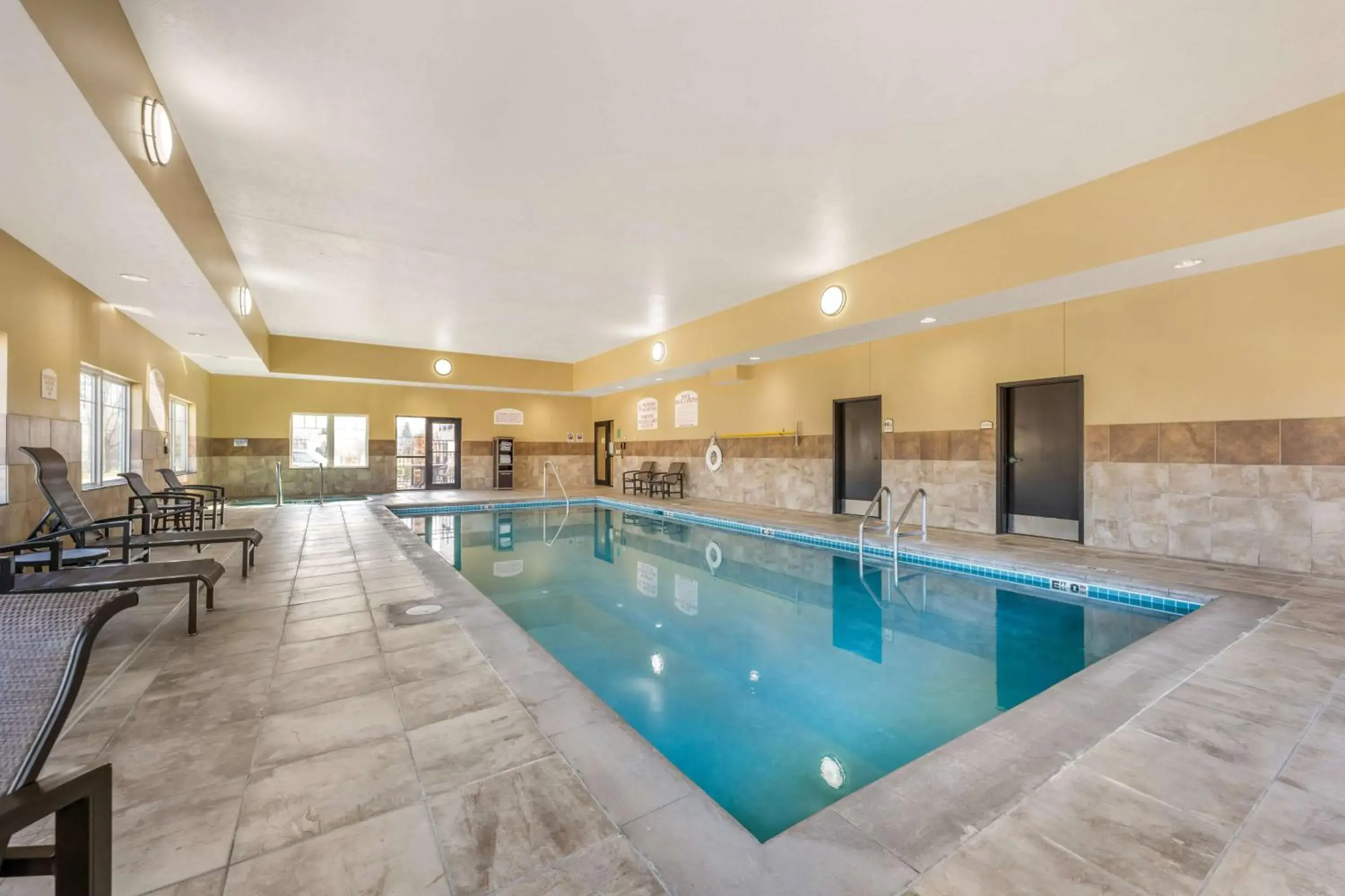 Pool view in Best Western Plus Grand Island Inn and Suites Pool view in Best Western Plus Grand Island Inn and Suites