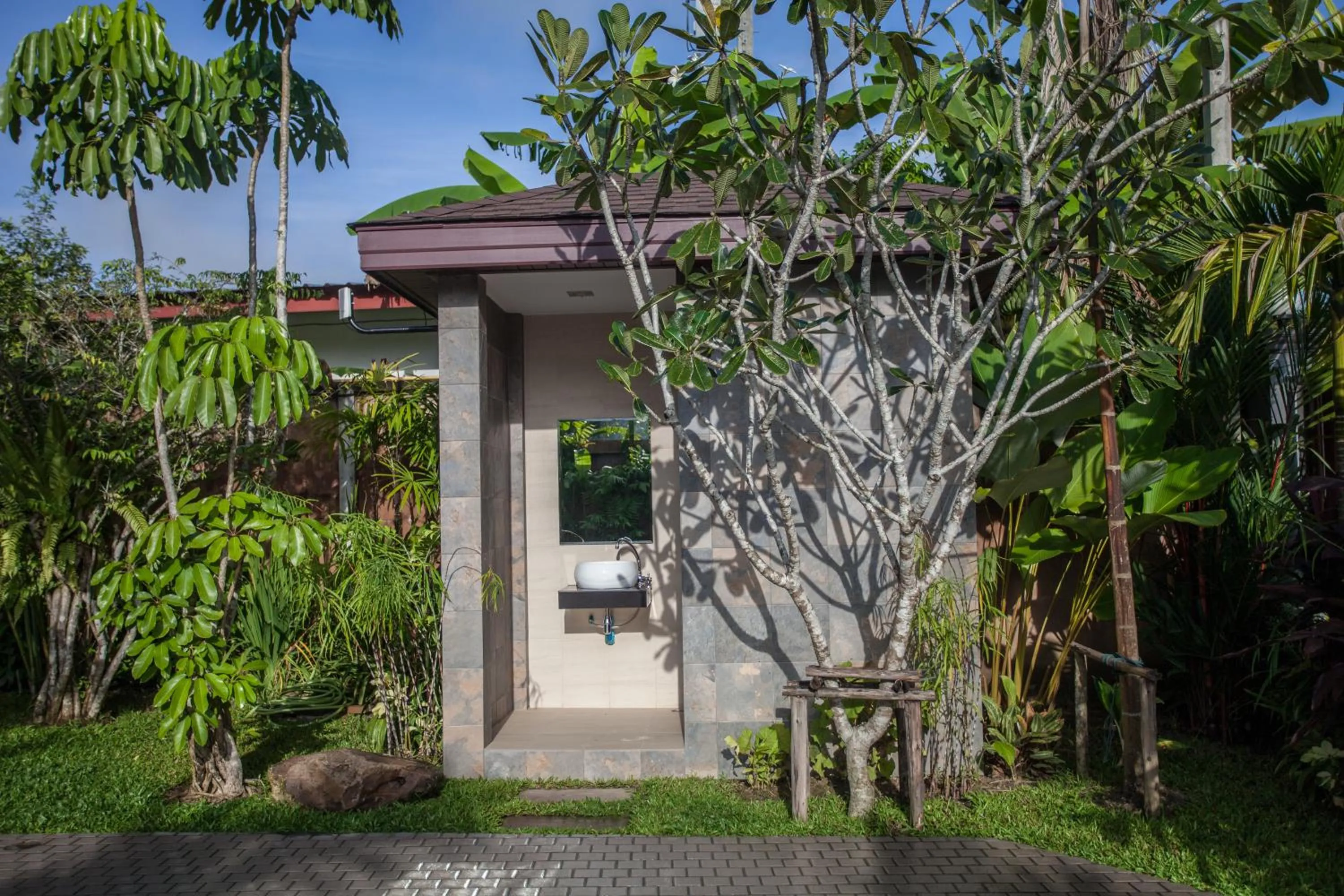 Garden in Baan Pinya Cosy One Bedroom Executive Bungalow