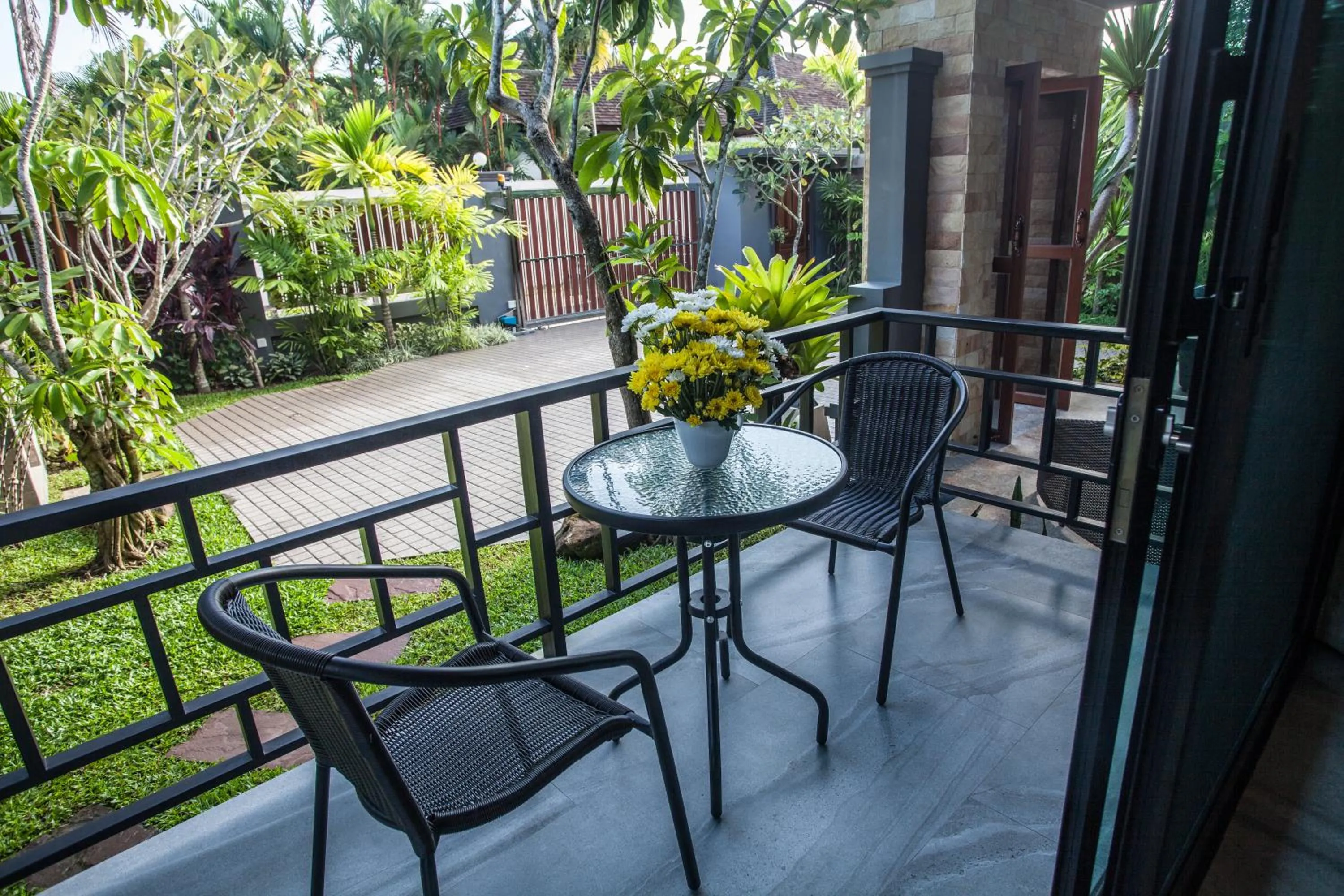 Balcony/Terrace in Baan Pinya Cosy One Bedroom Executive Bungalow