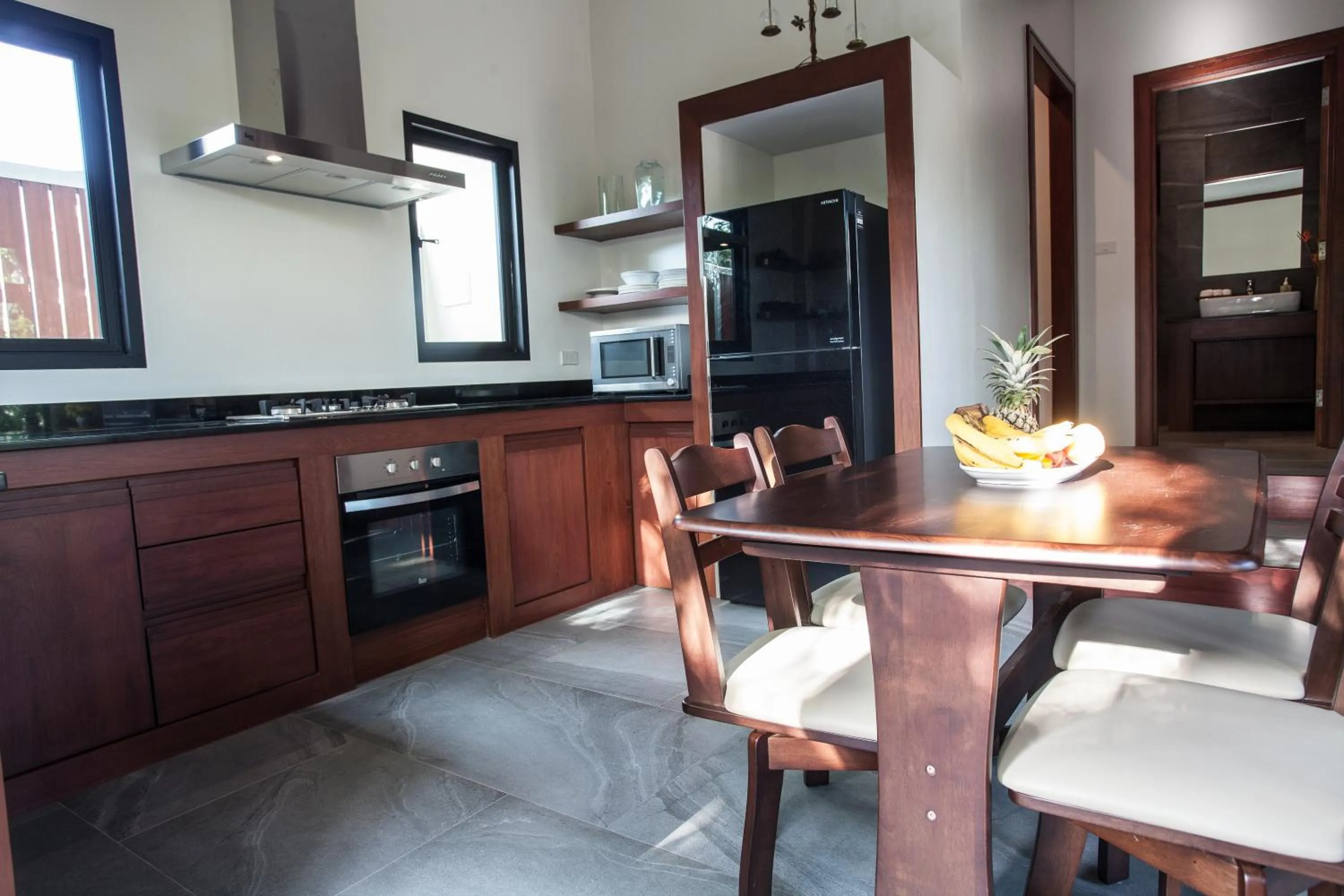 Kitchen or kitchenette in Baan Pinya Cosy One Bedroom Executive Bungalow