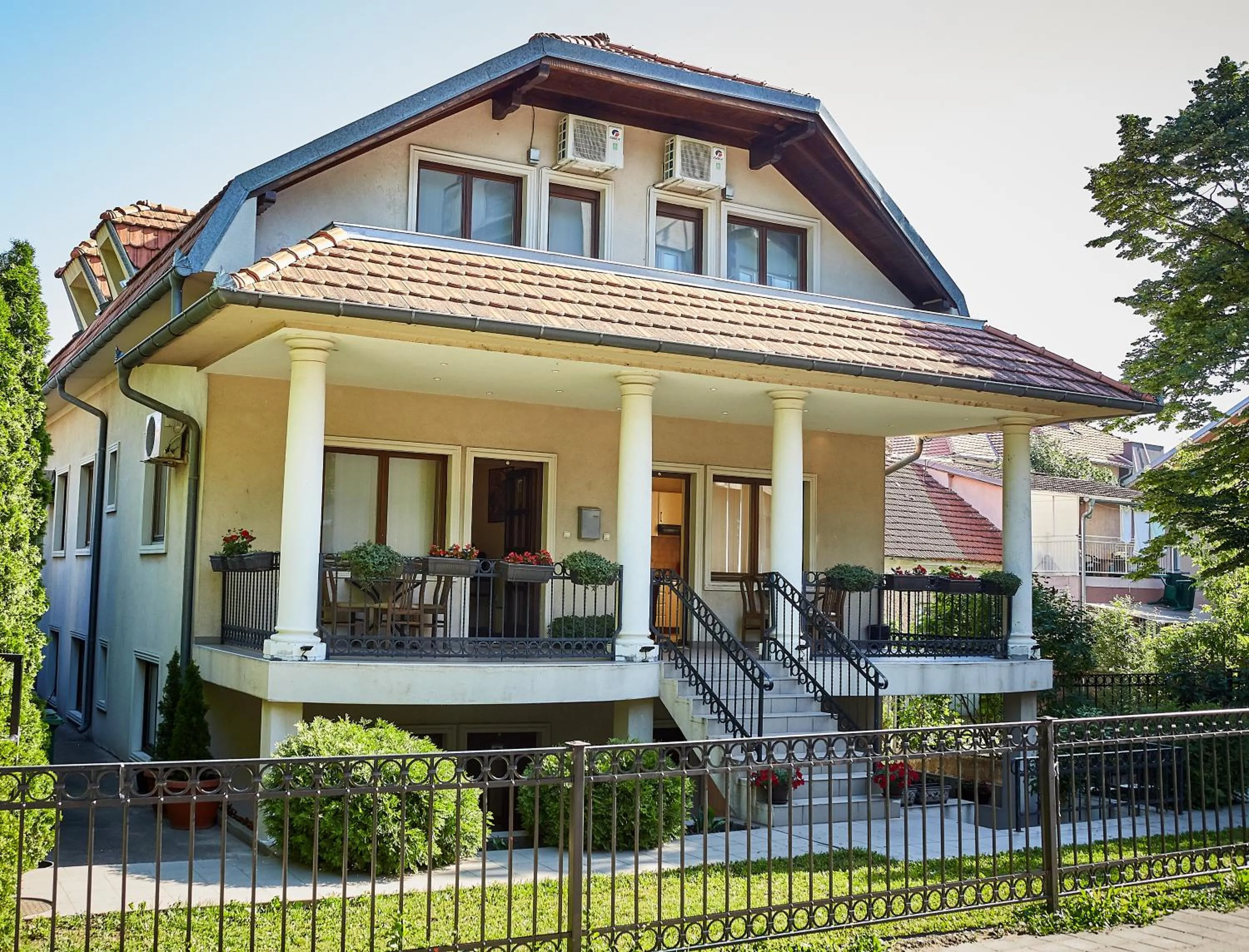 Property building in ŽUPAN apartmani