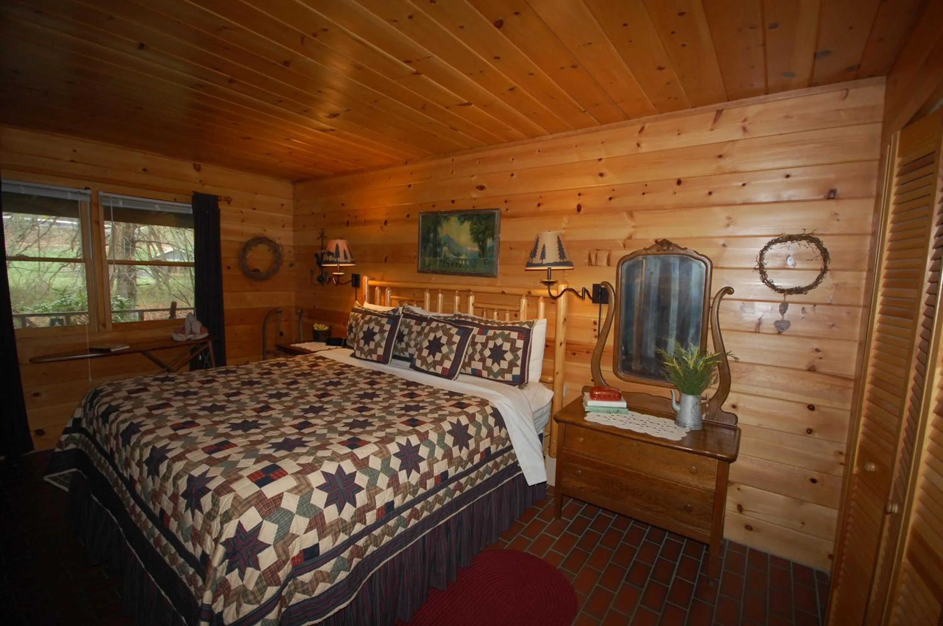 Bed in Mountain Springs Cabins