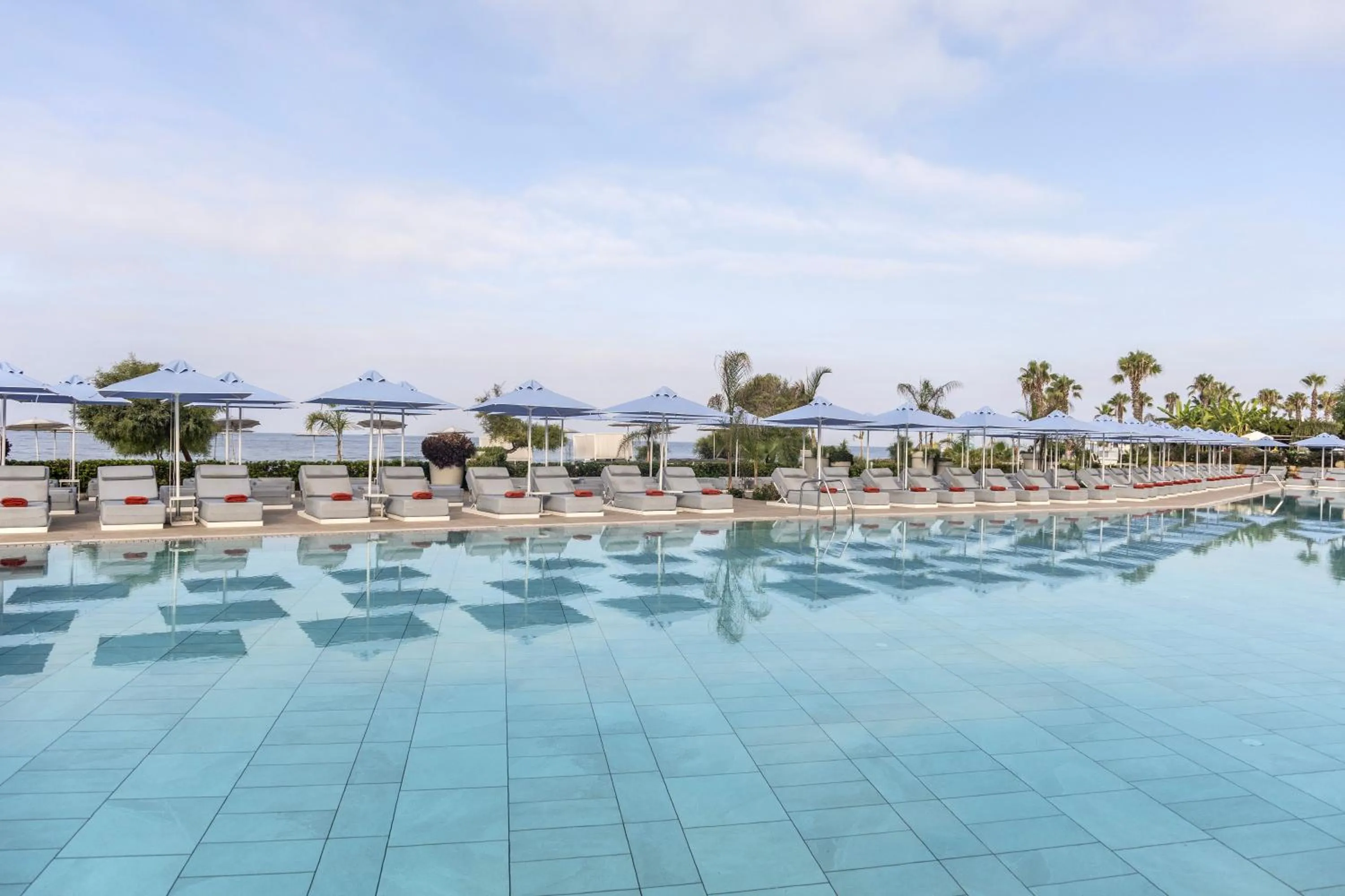 Swimming pool in Ivi Mare - Designed for Adults by Louis Hotels