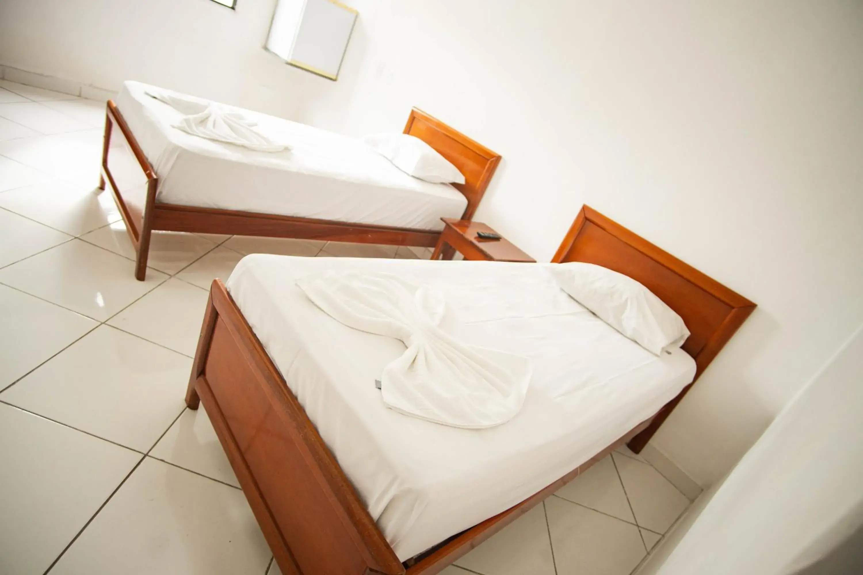 Standard Twin Room with Fan in Hotel Virginia Standard Twin Room with Fan in Hotel Virginia